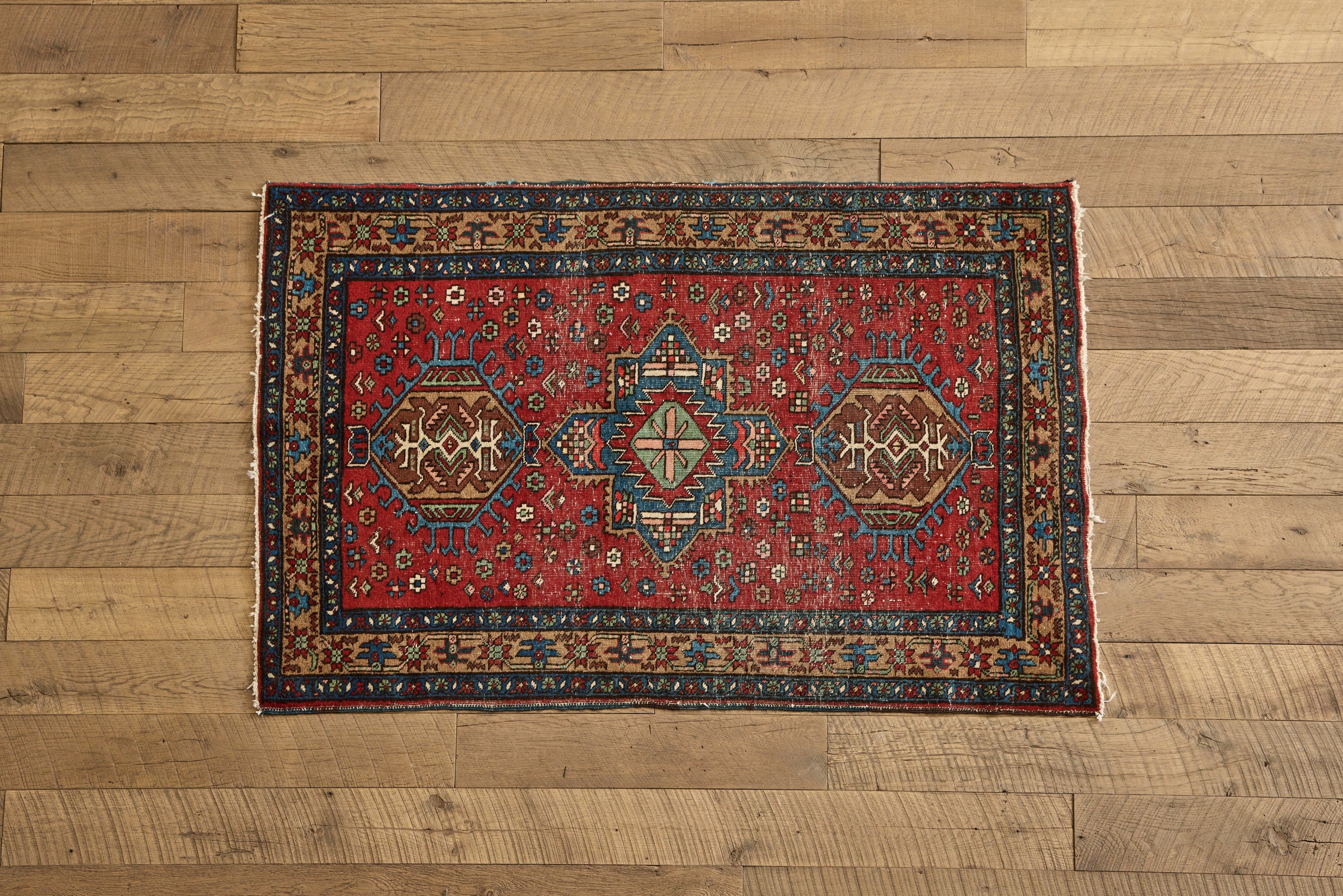 VTG FLORAL HERIZ THROW RUG 3'1 x 4'8