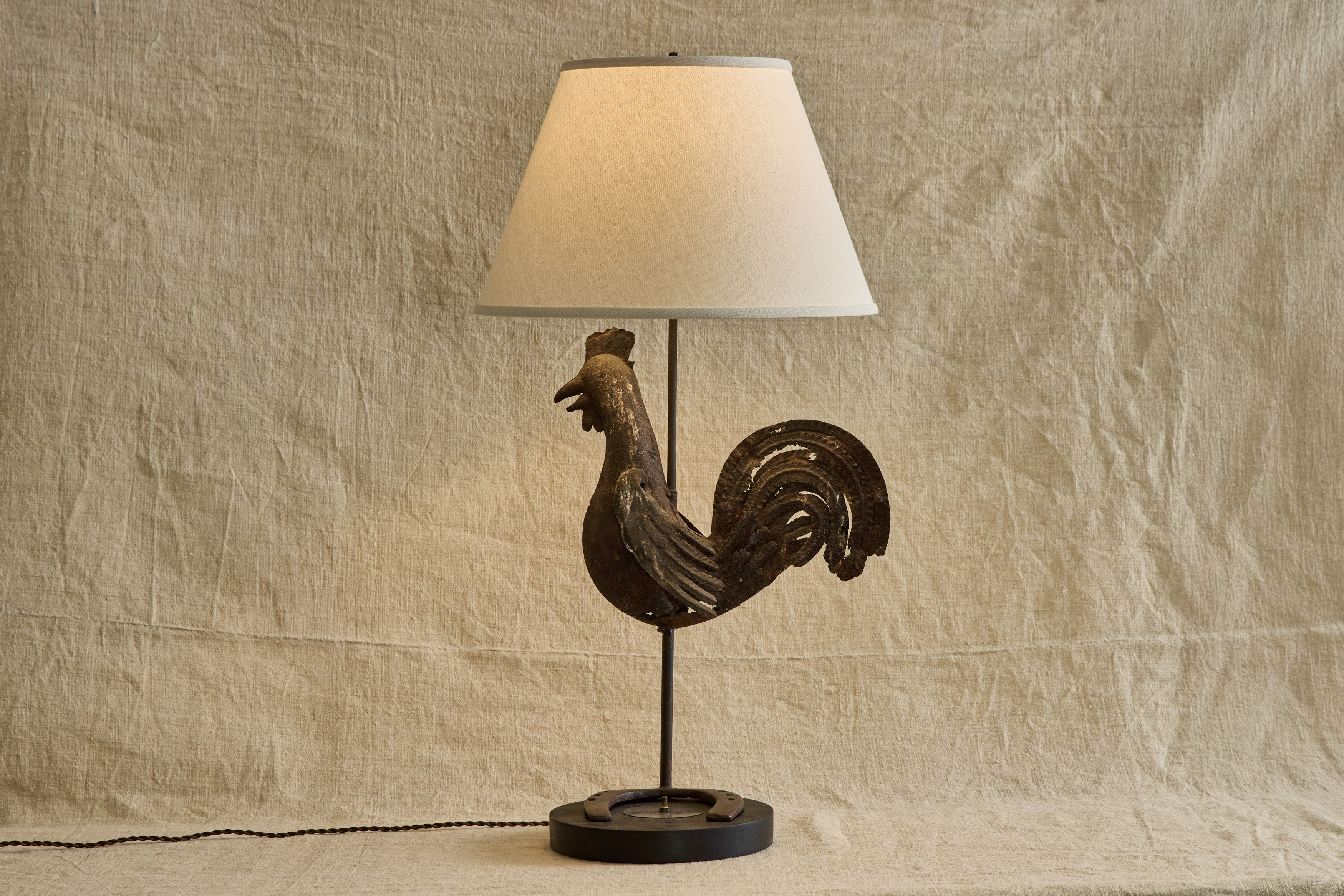 Rooster Metal Table Lamp