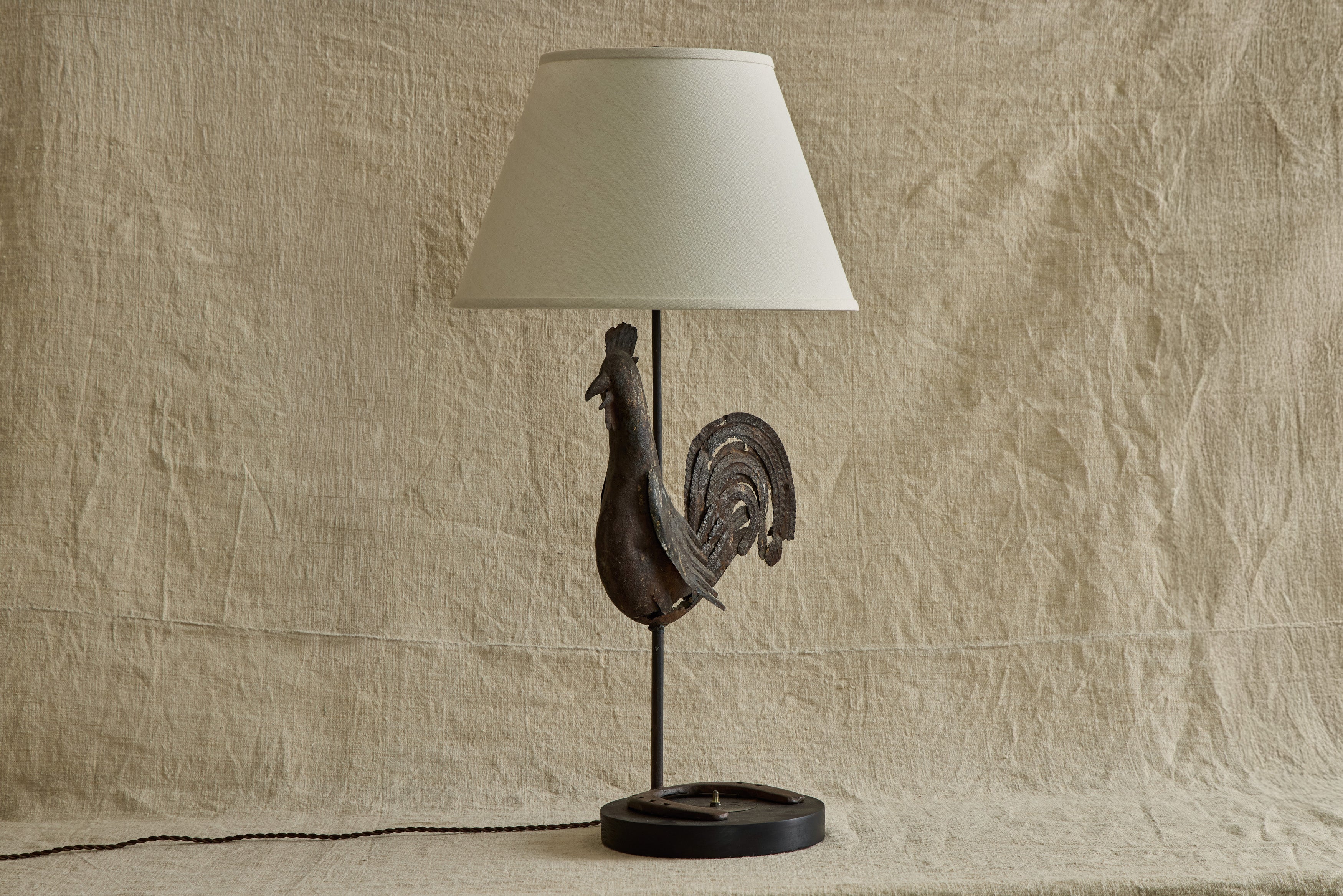 Rooster Metal Table Lamp