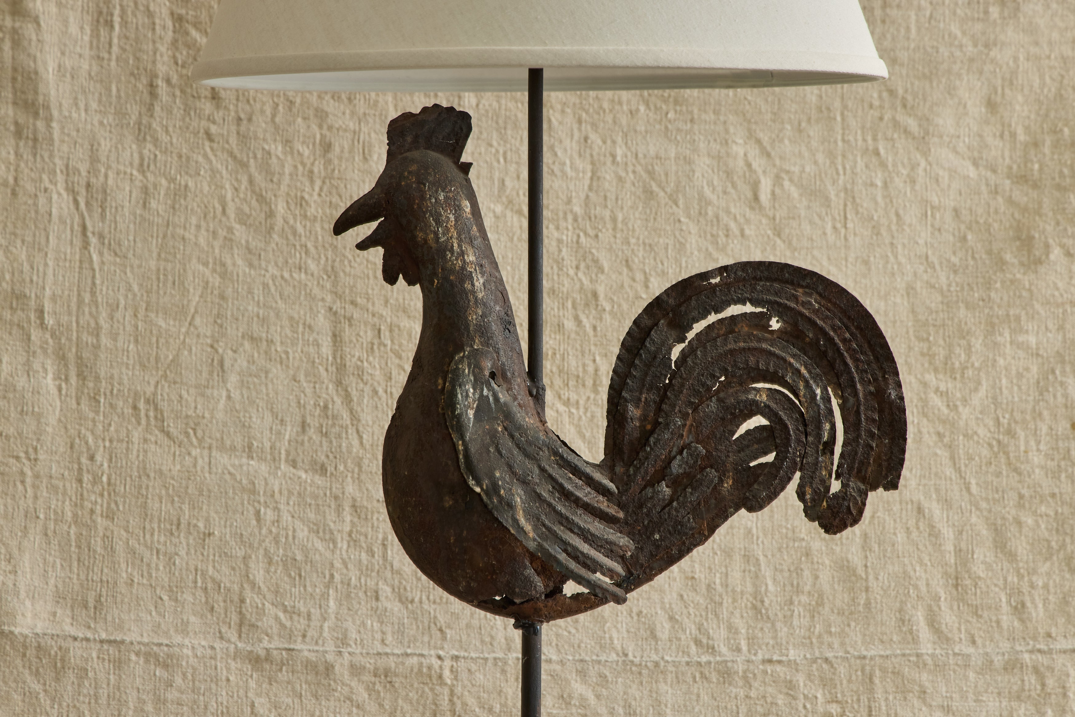 Rooster Metal Table Lamp