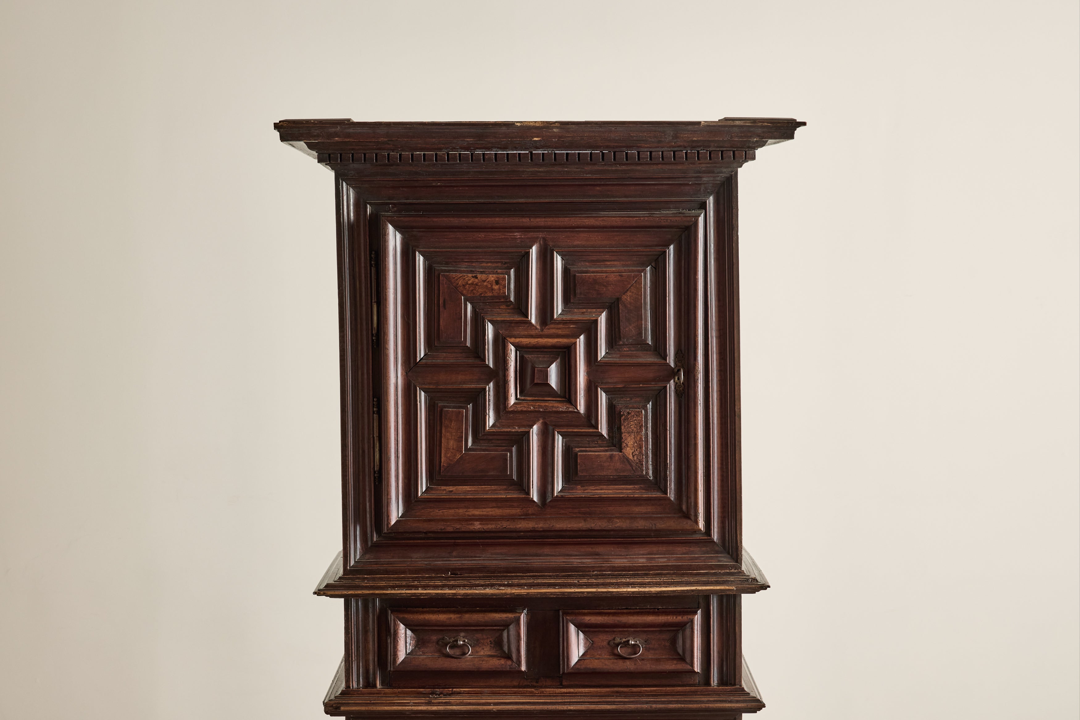 Louis XIII Cabinet