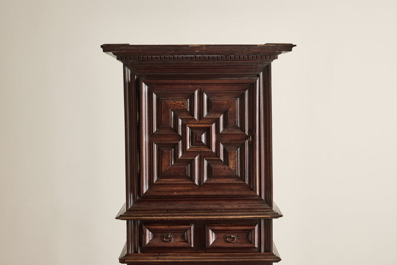 Louis XIII Cabinet