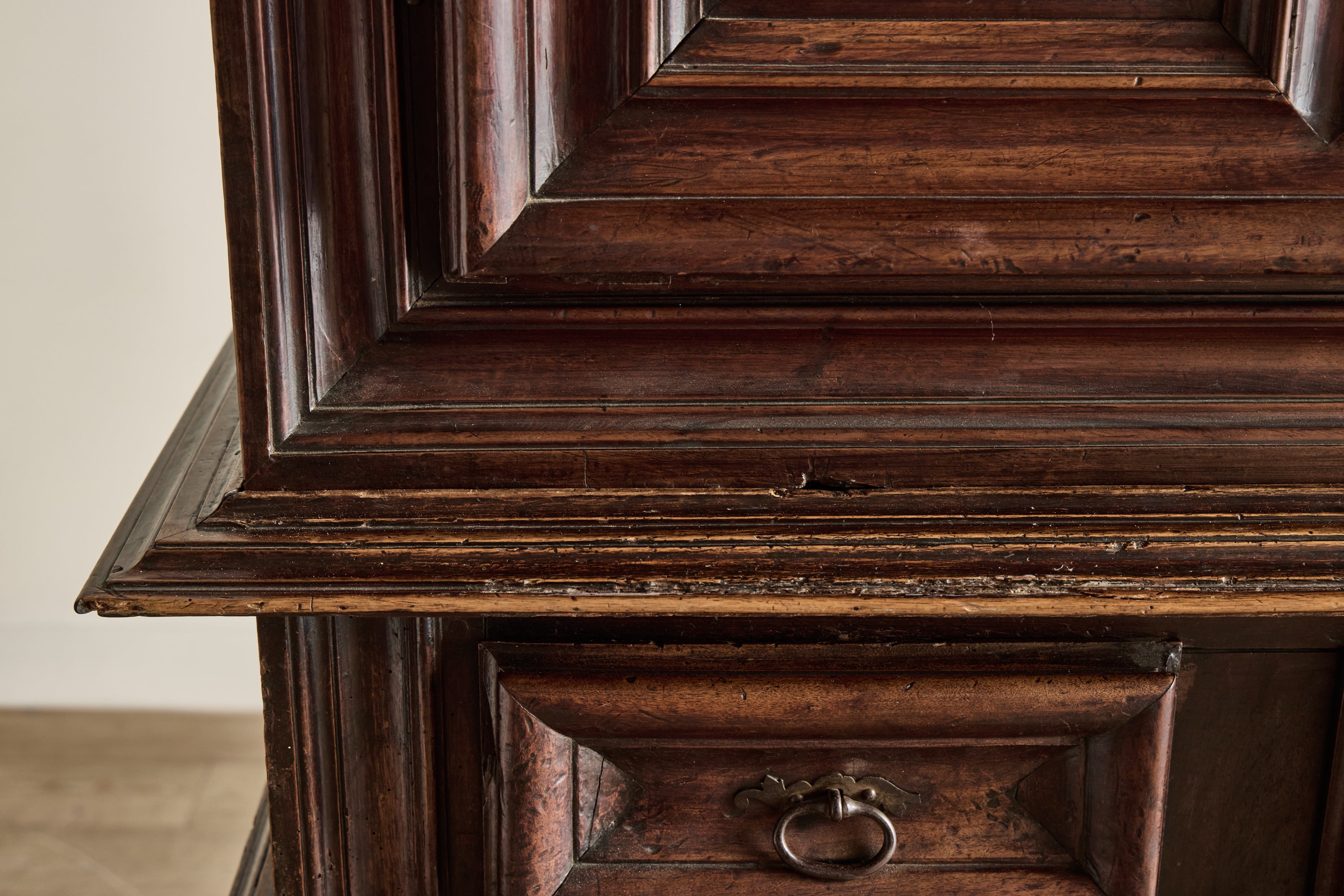 Louis XIII Cabinet