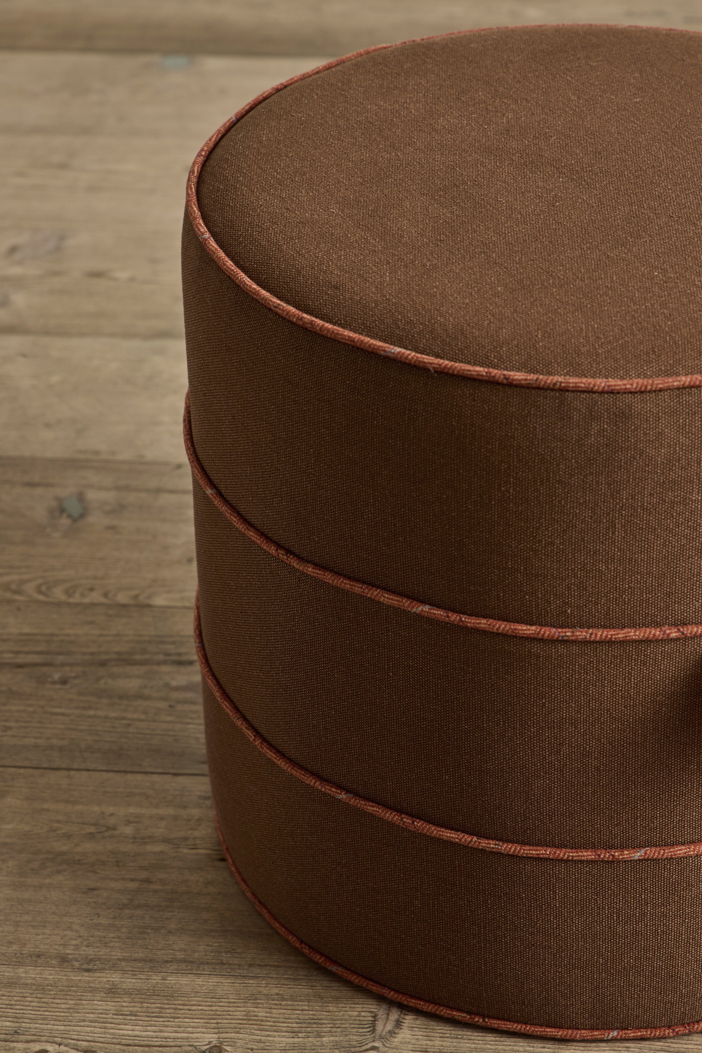 Round Hassock, 17"
