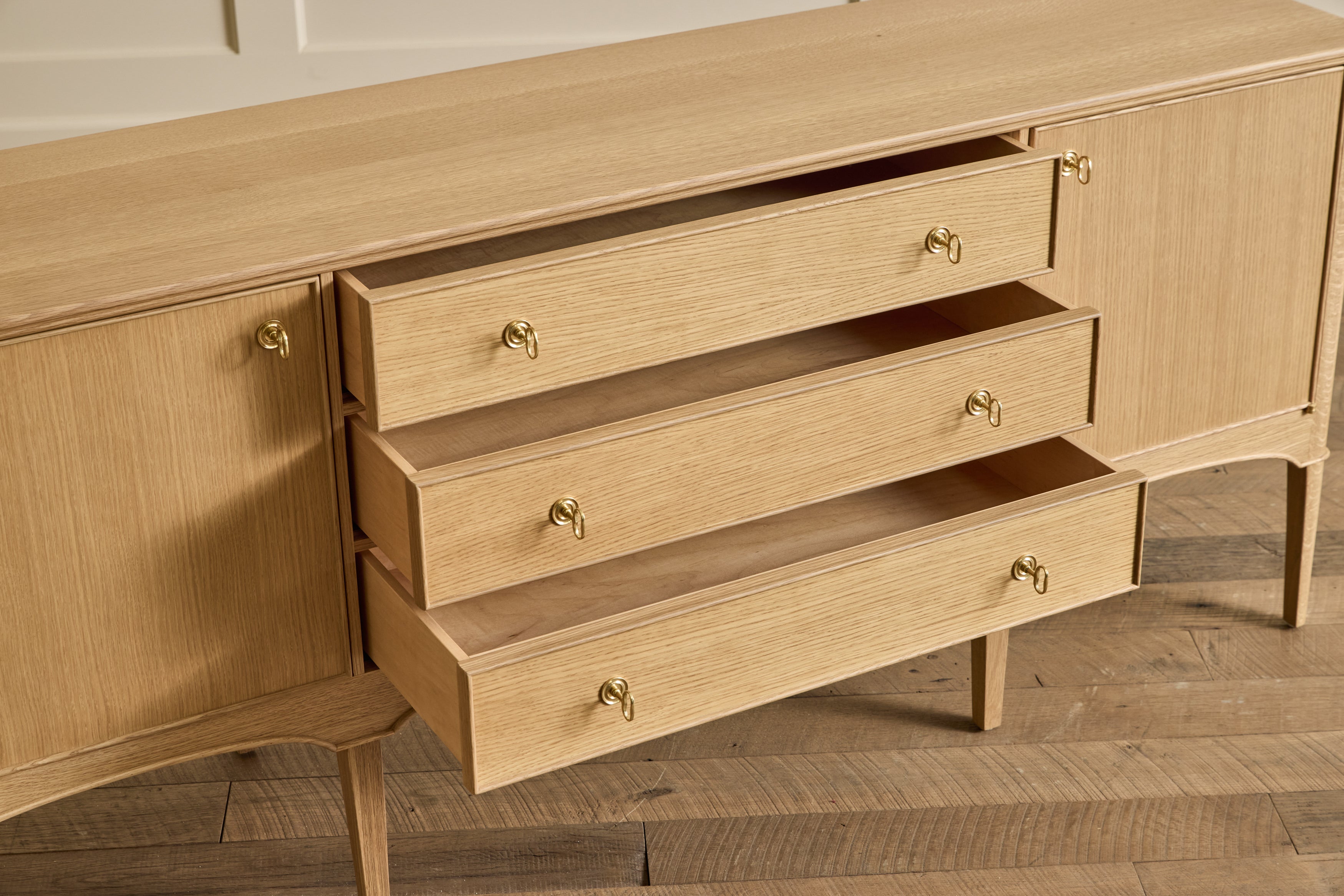 Heirloom Credenza, 75"