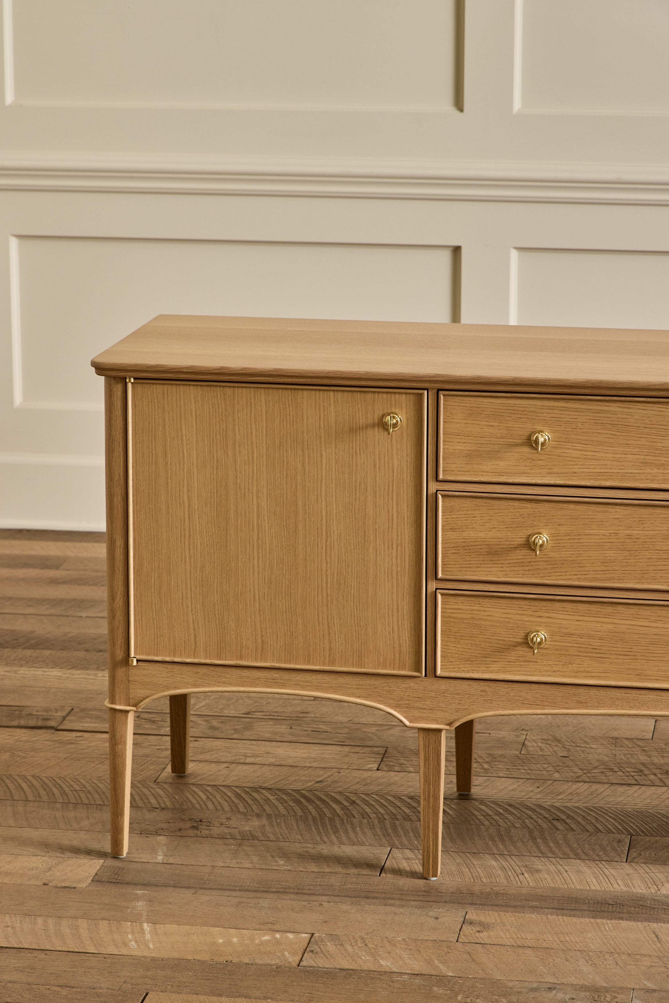 Heirloom Credenza, 75"