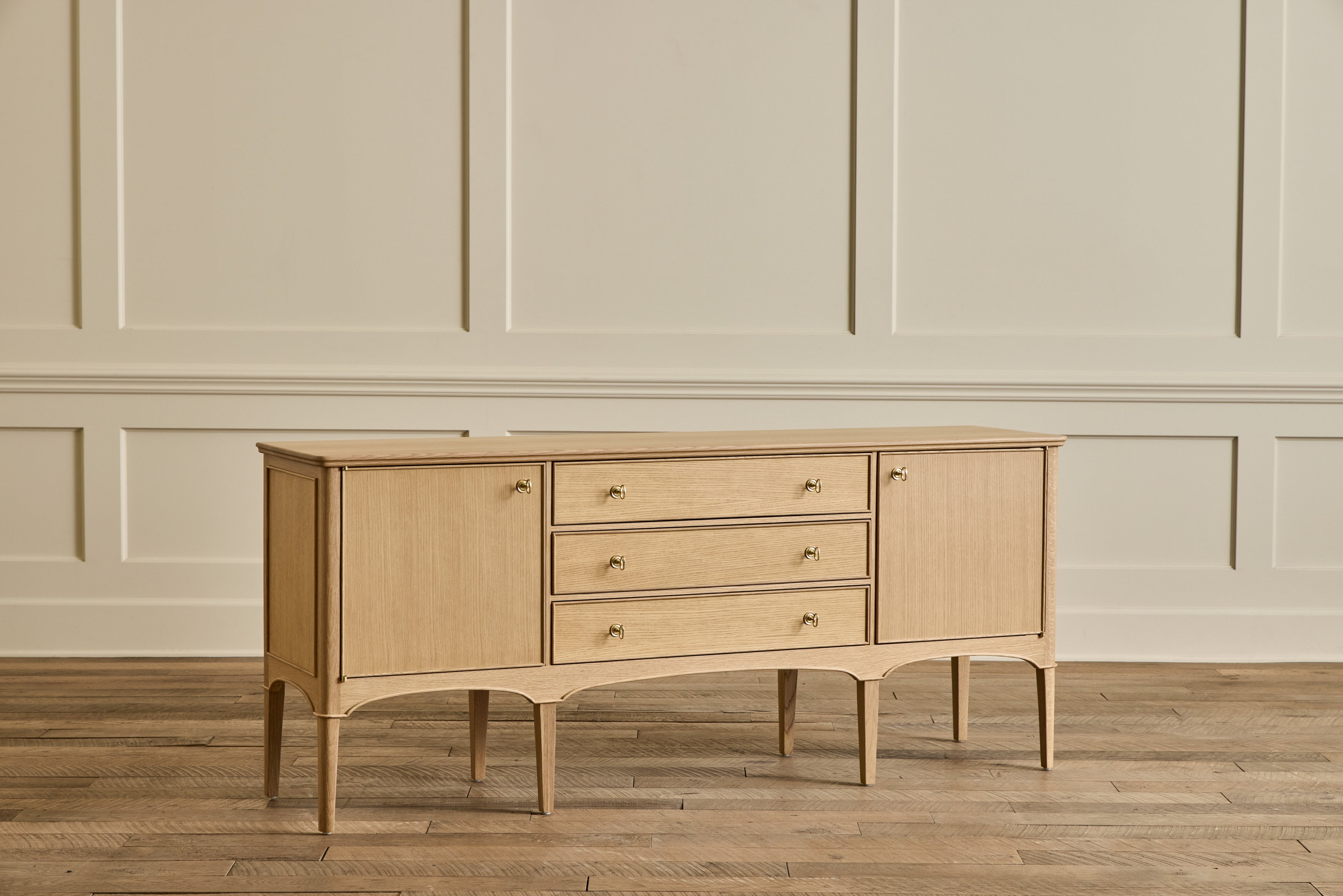 Heirloom Credenza, 75"
