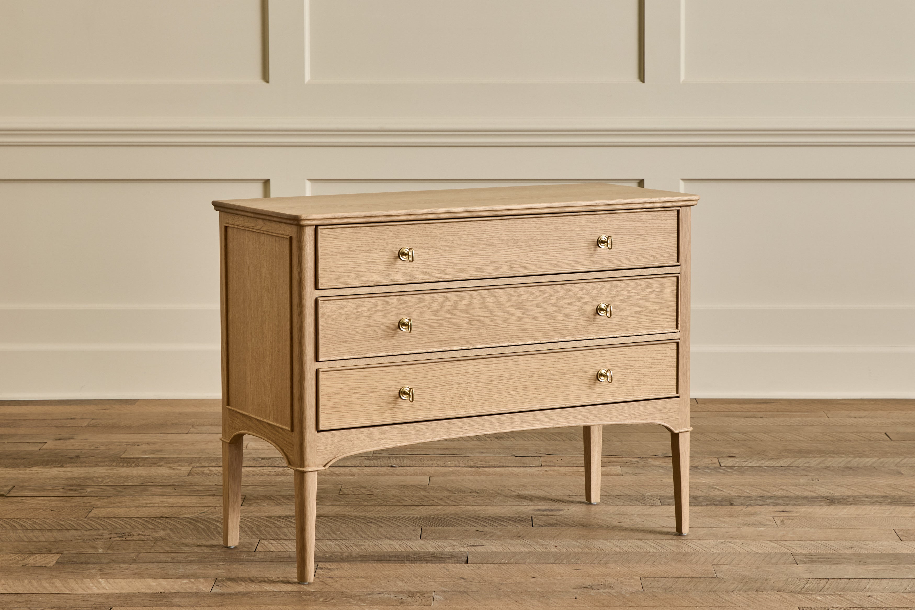 Heirloom Dresser, 42"