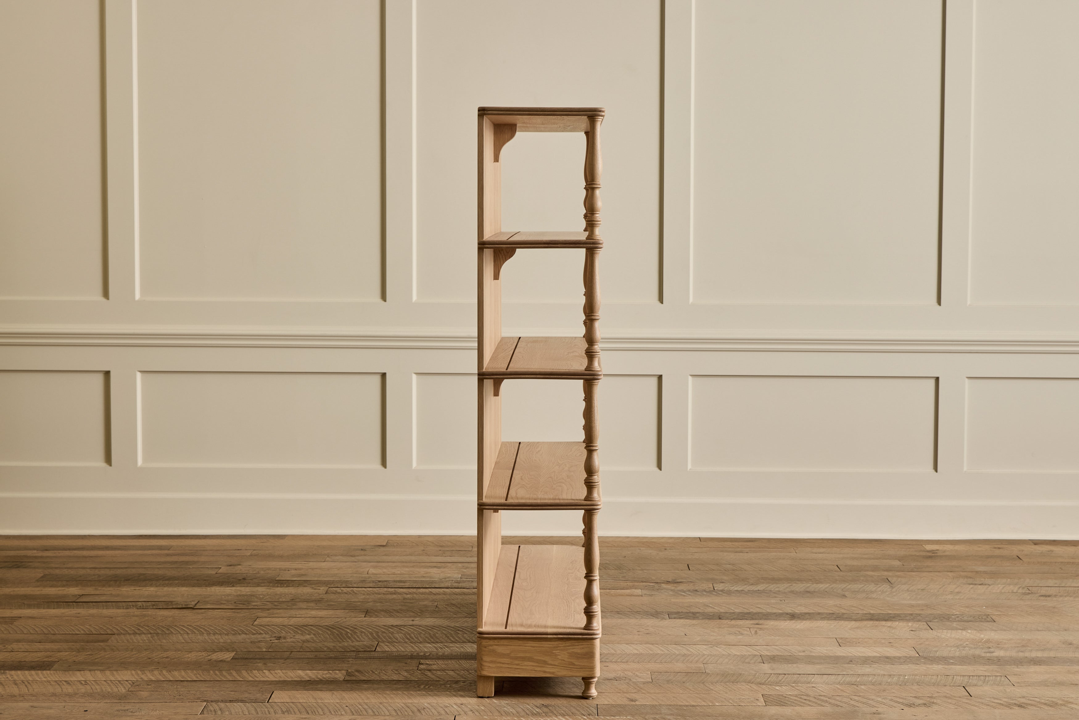 Shown in Natural Oak