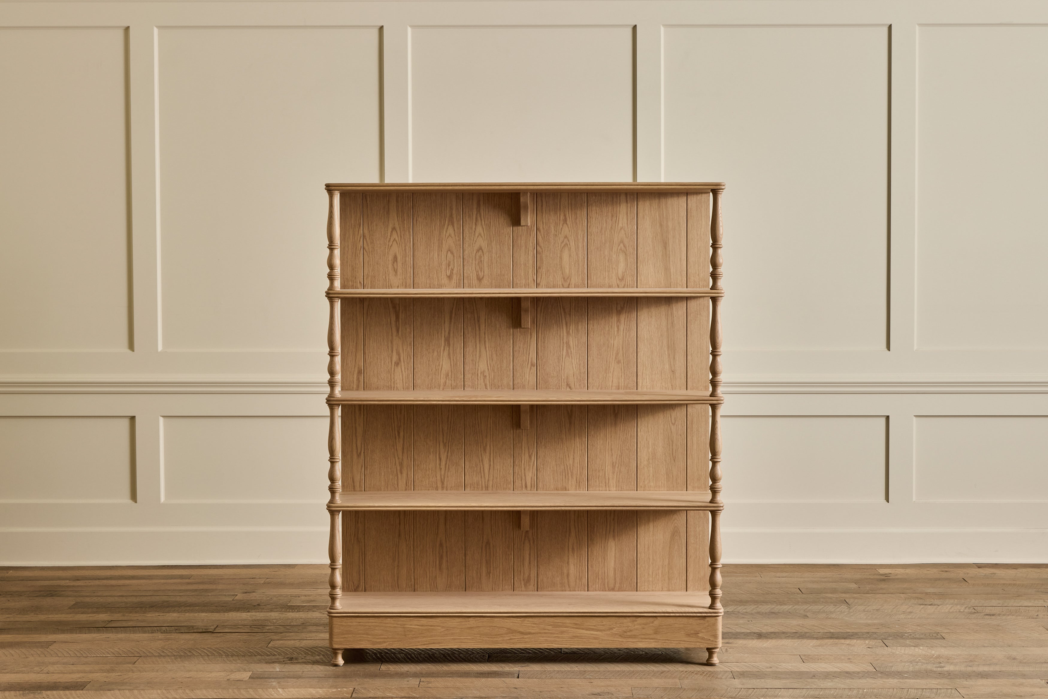 Shown in Natural Oak