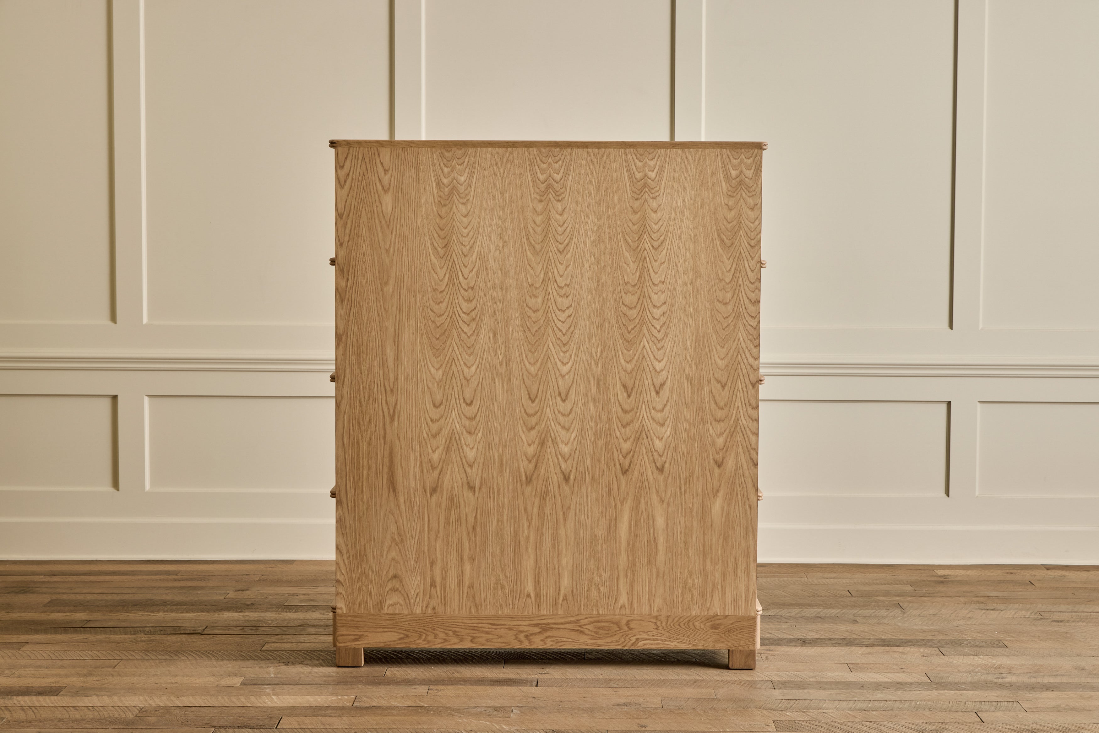 Shown in Natural Oak