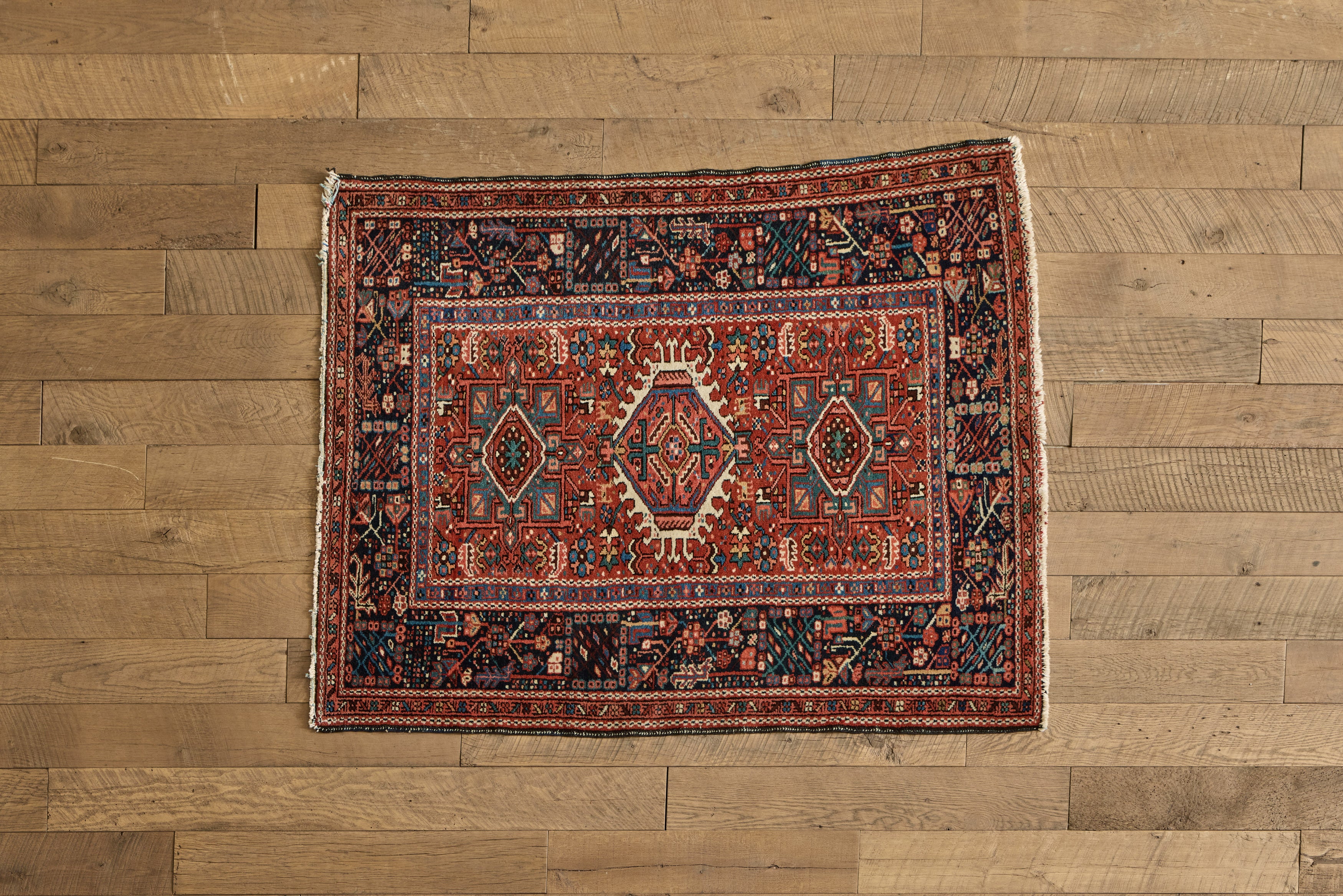 VTG TRIBAL MEDALLION THROW RUG 3'8 x 4'8