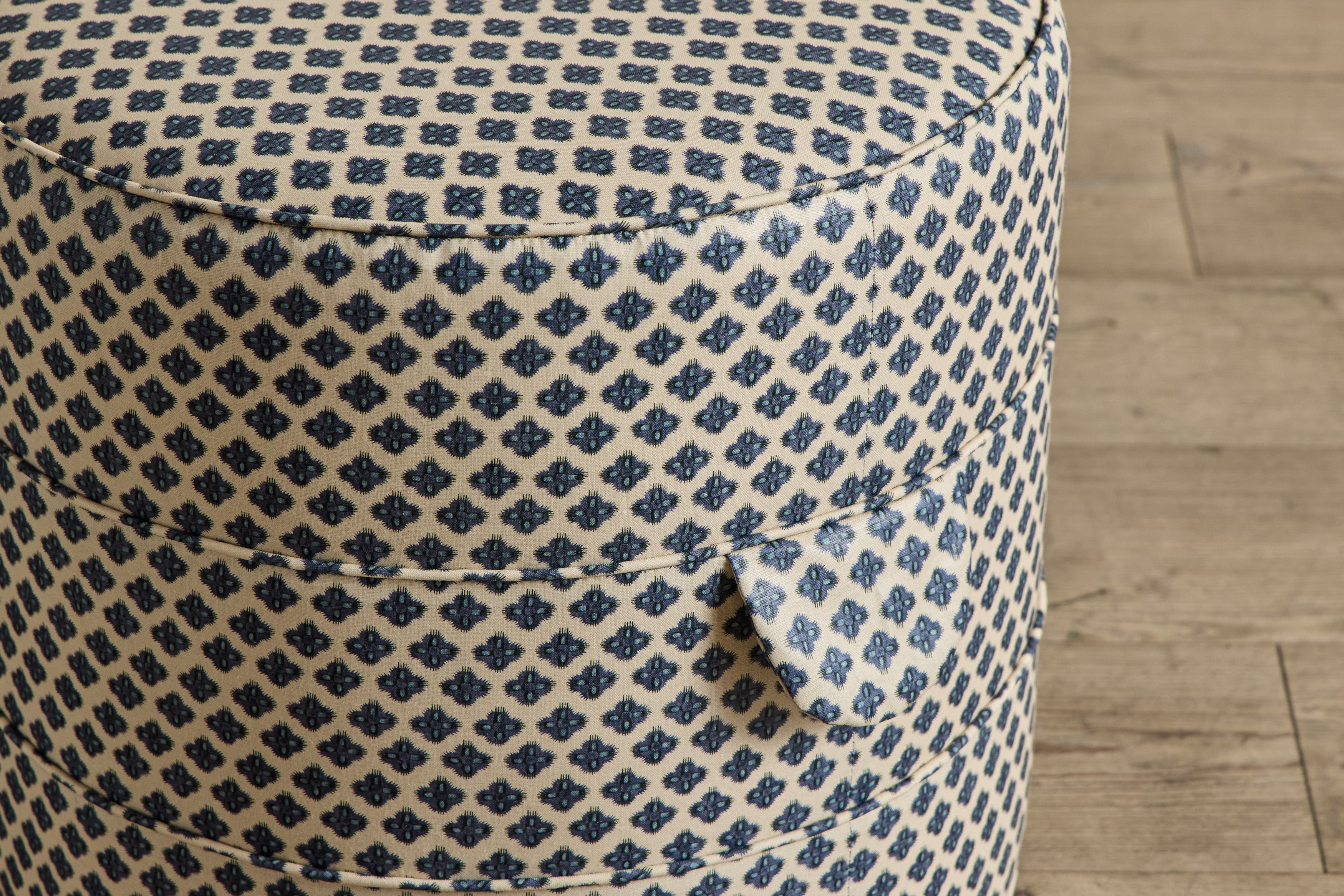 Round Hassock, 17"