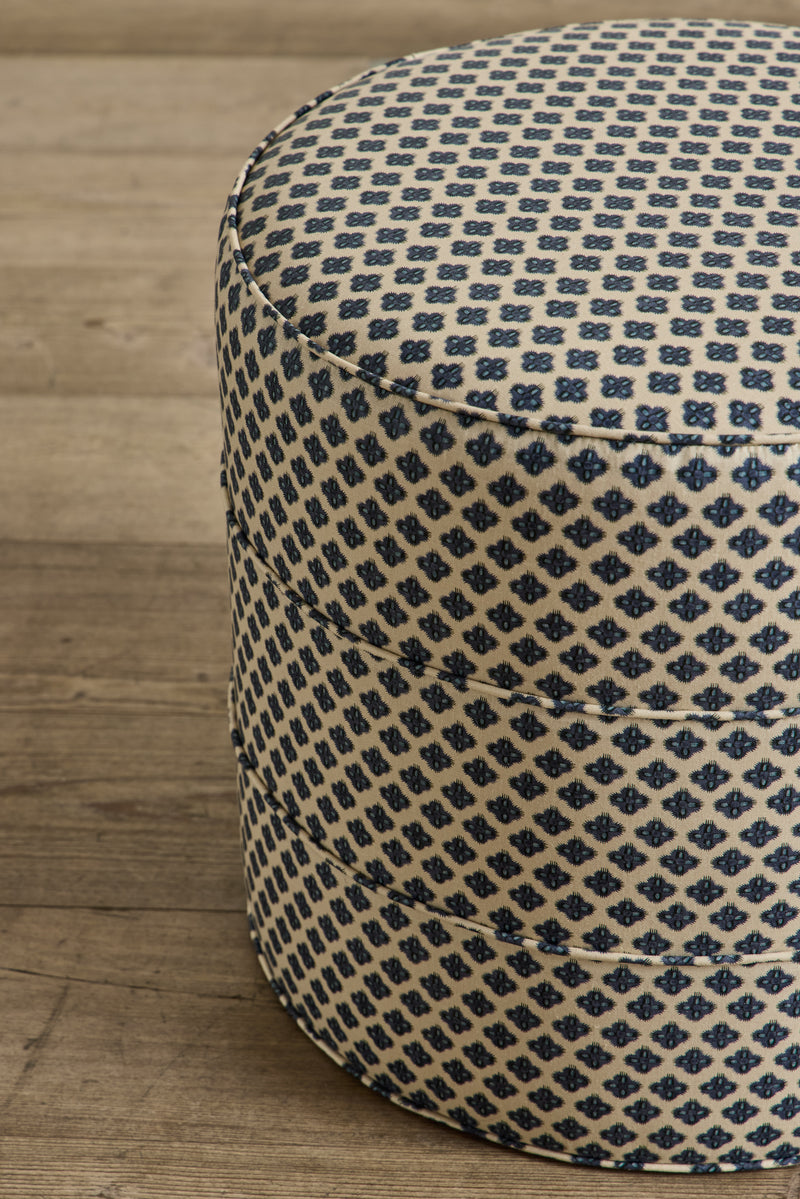 Round Hassock, 17"