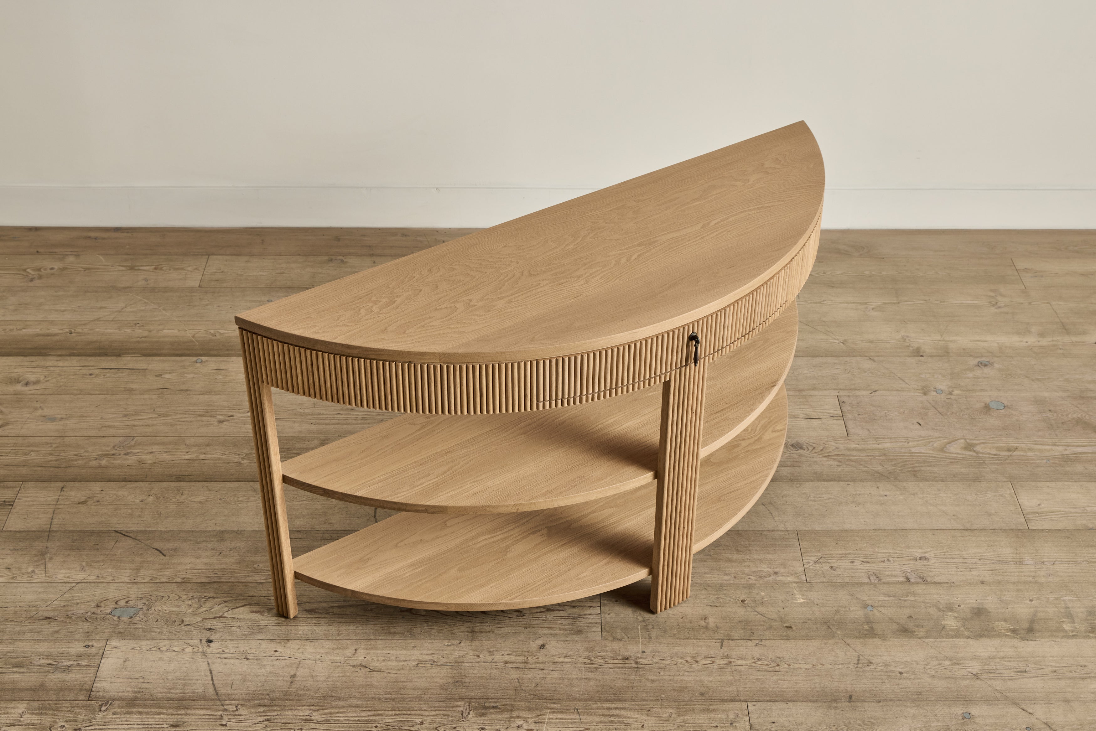 Demilune Console