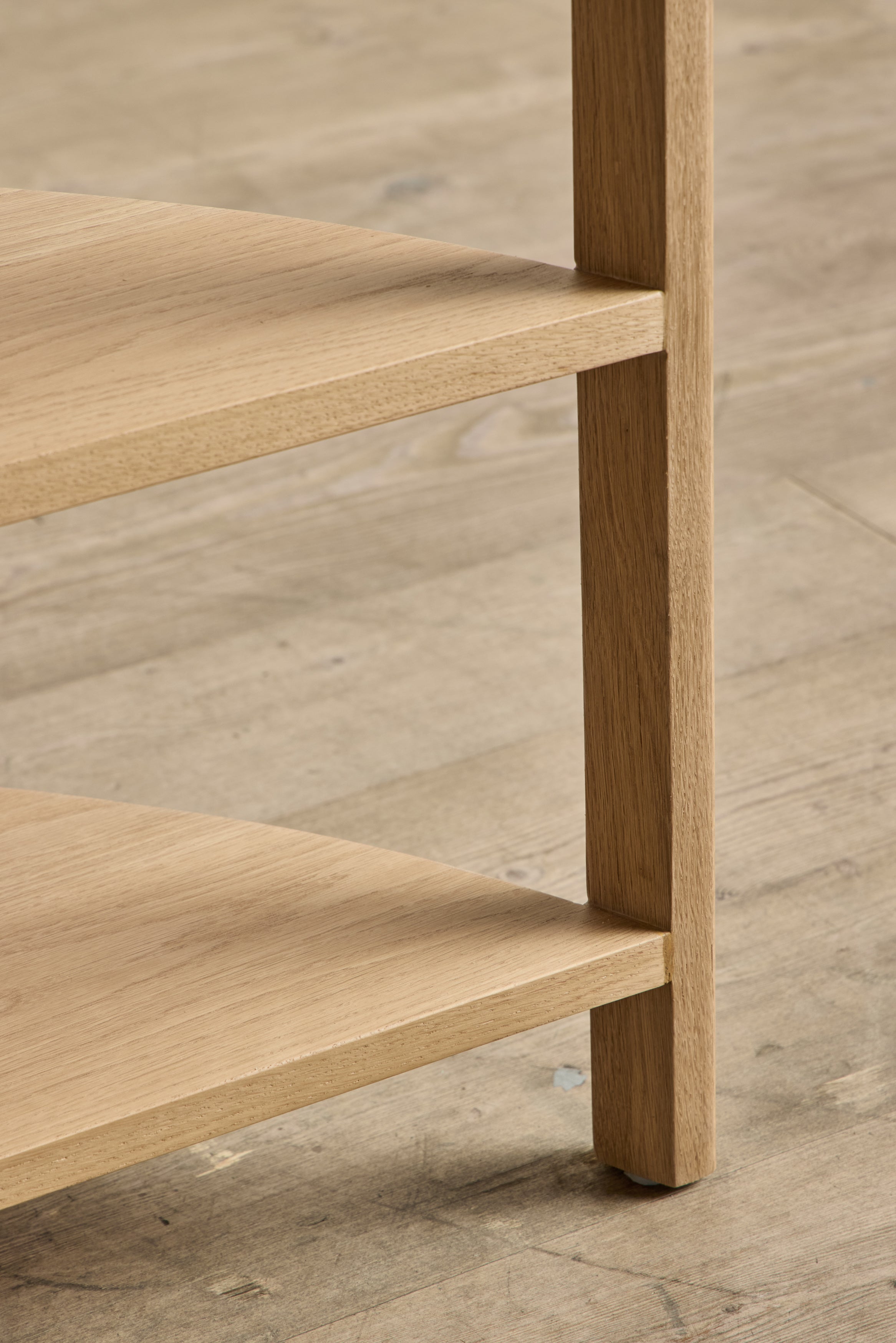 Demilune Console