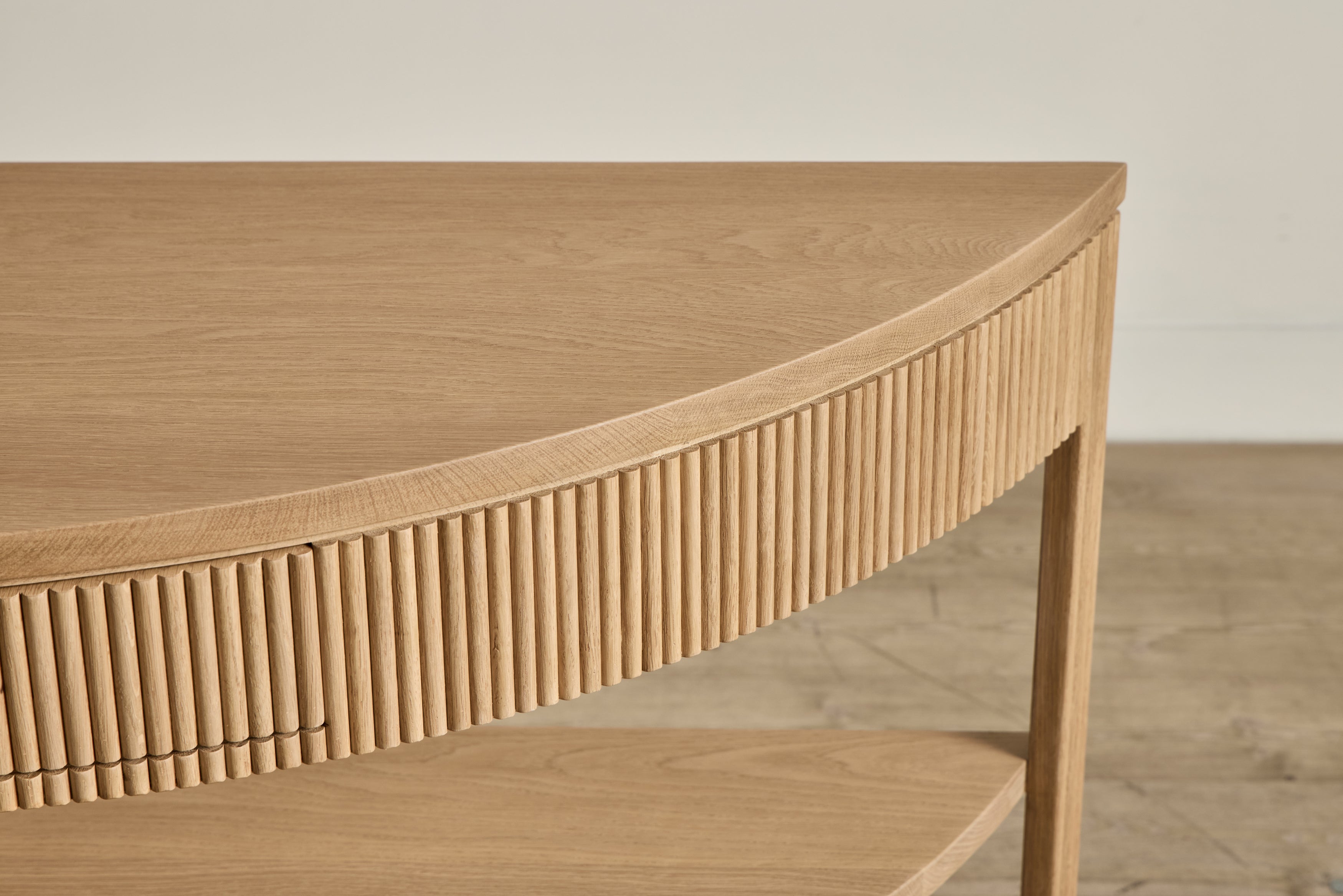 Demilune Console