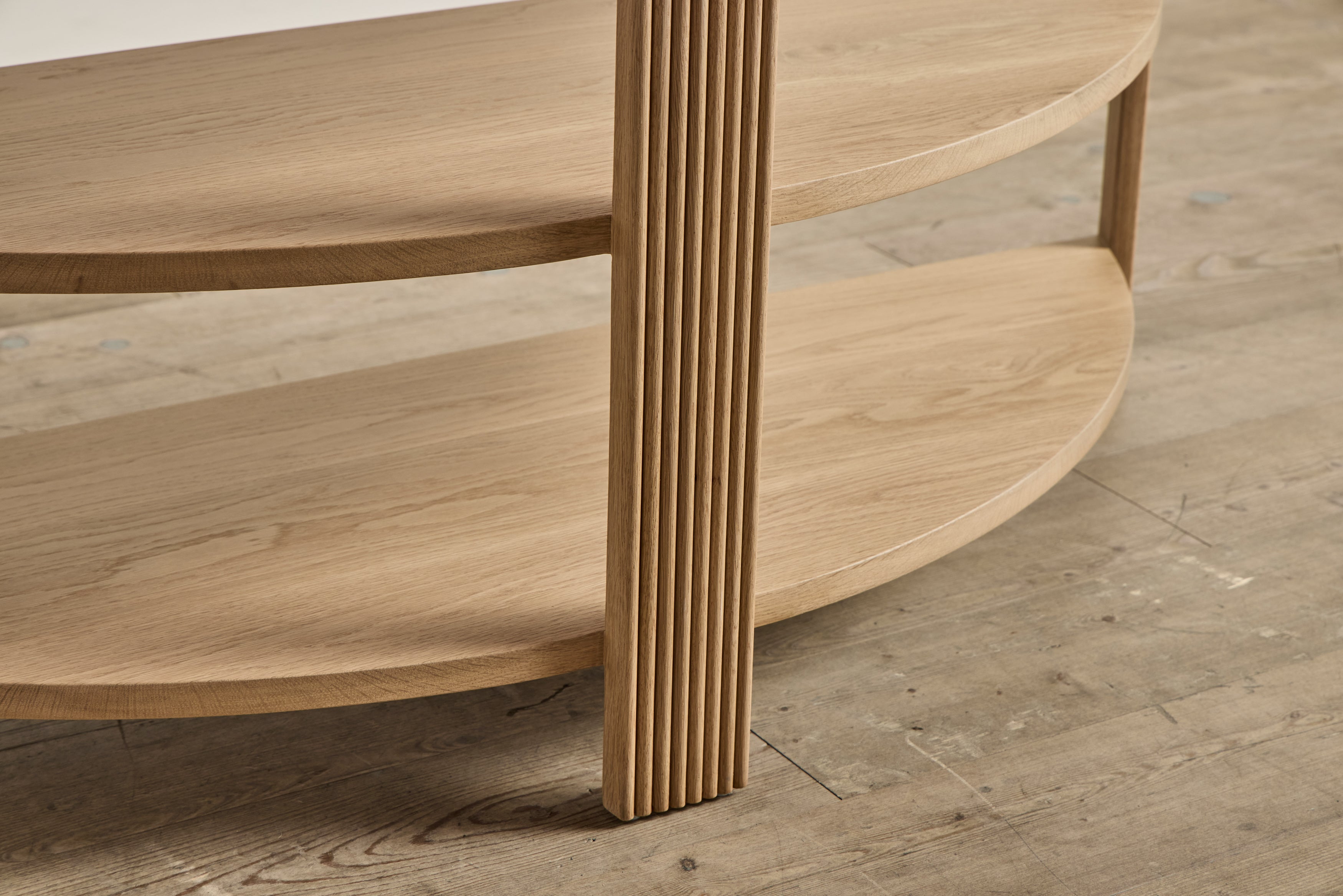 Demilune Console