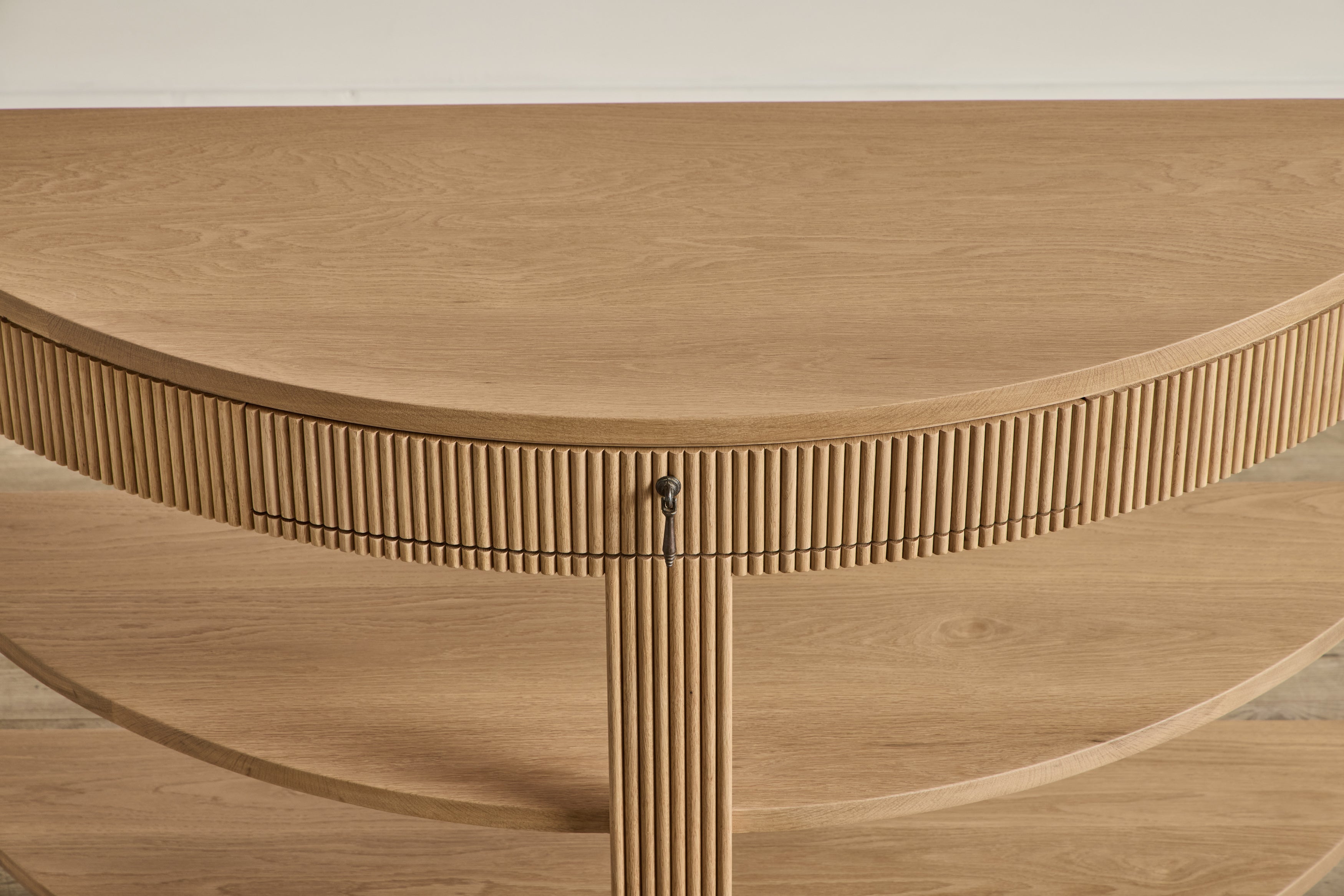 Demilune Console