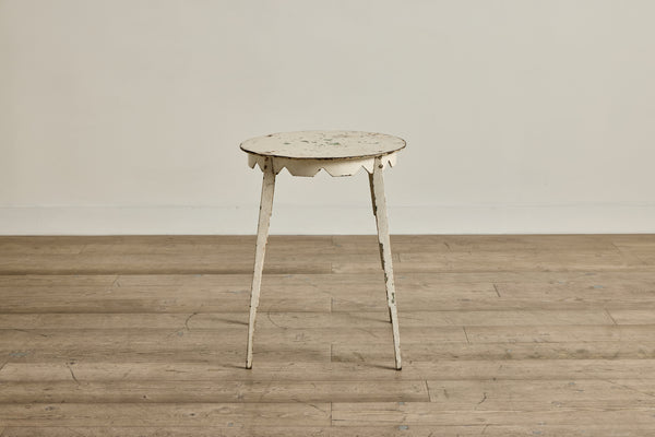 White Metal Side Table No.1
