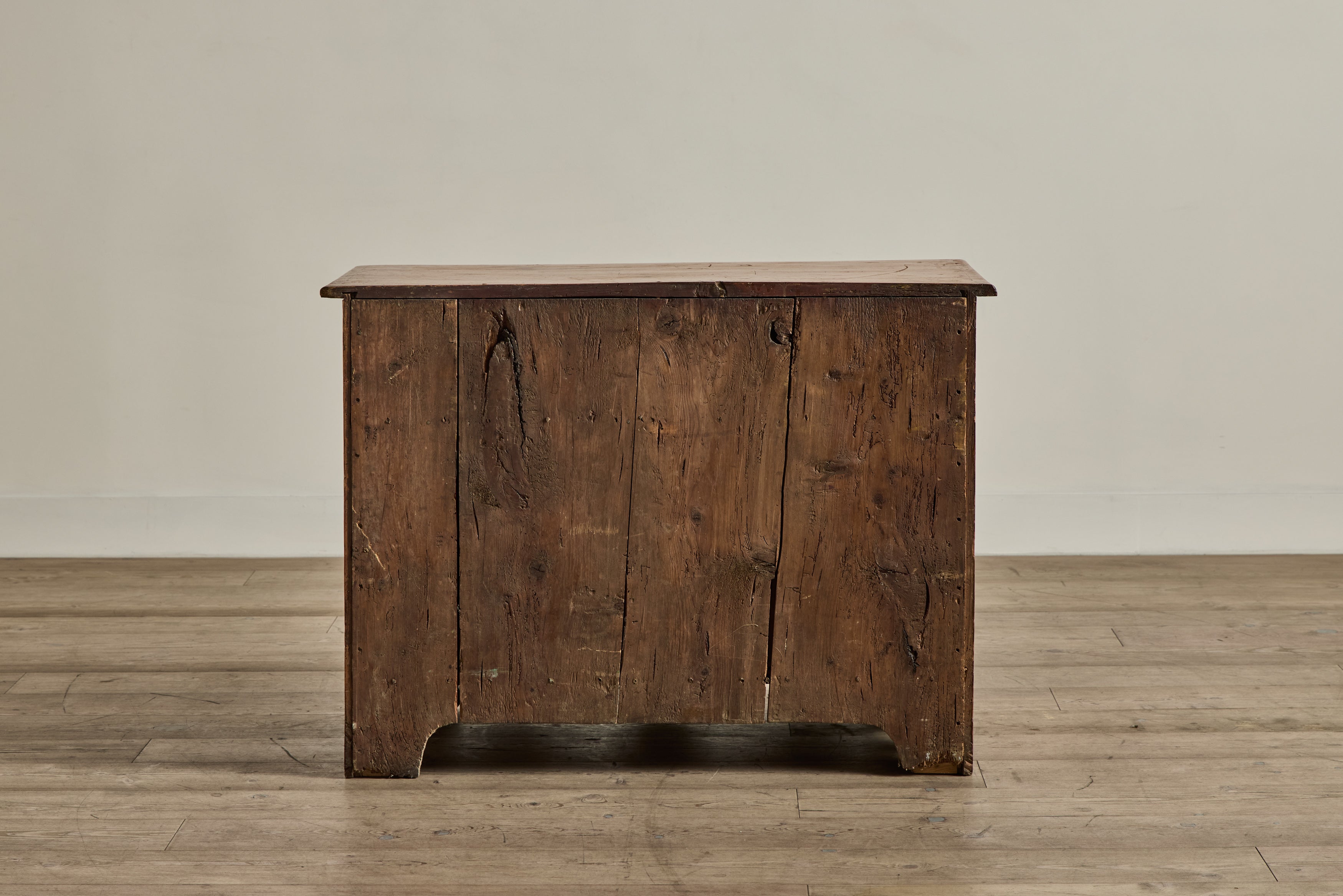 German Pine Wood Dresser