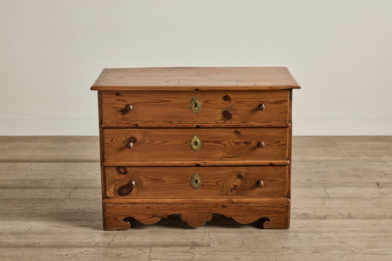 German Pine Wood Dresser