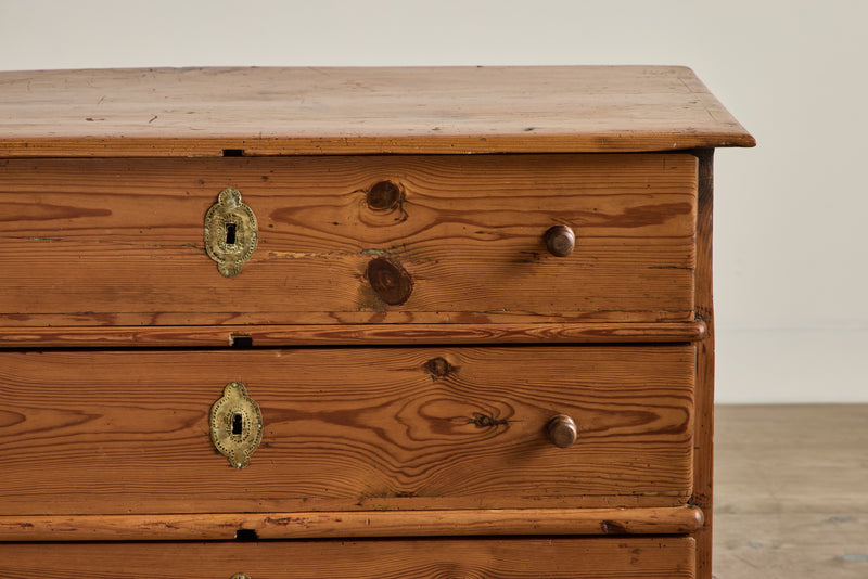 German Pine Wood Dresser