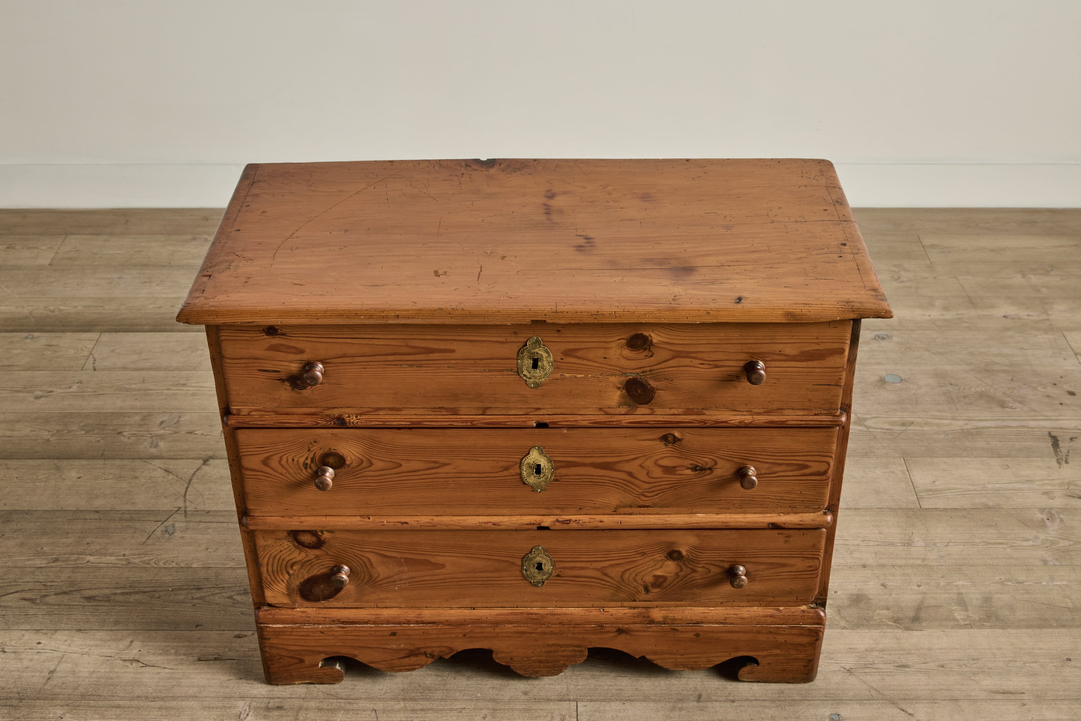 German Pine Wood Dresser