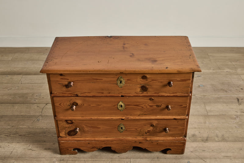 German Pine Wood Dresser
