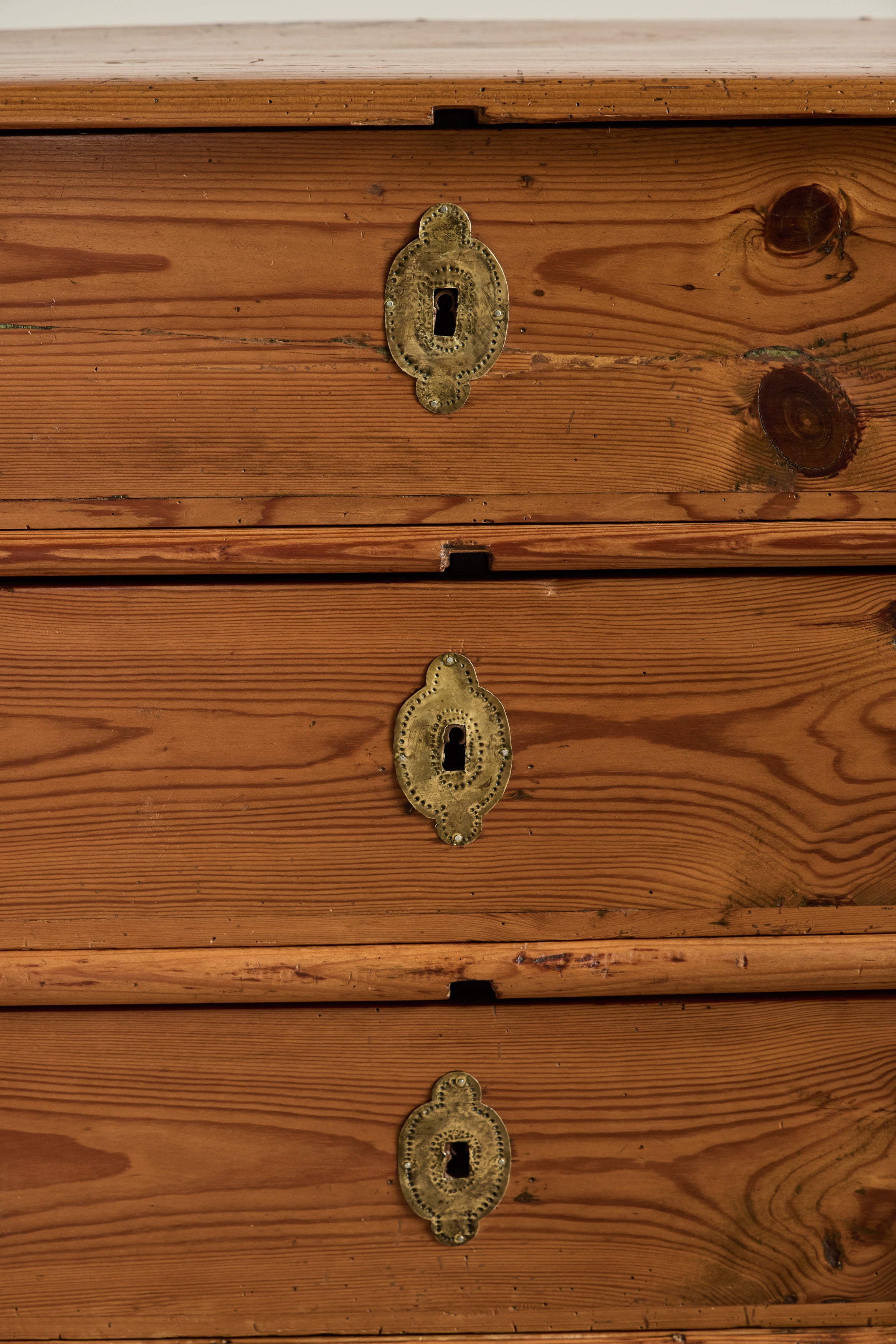 German Pine Wood Dresser