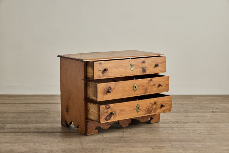German Pine Wood Dresser