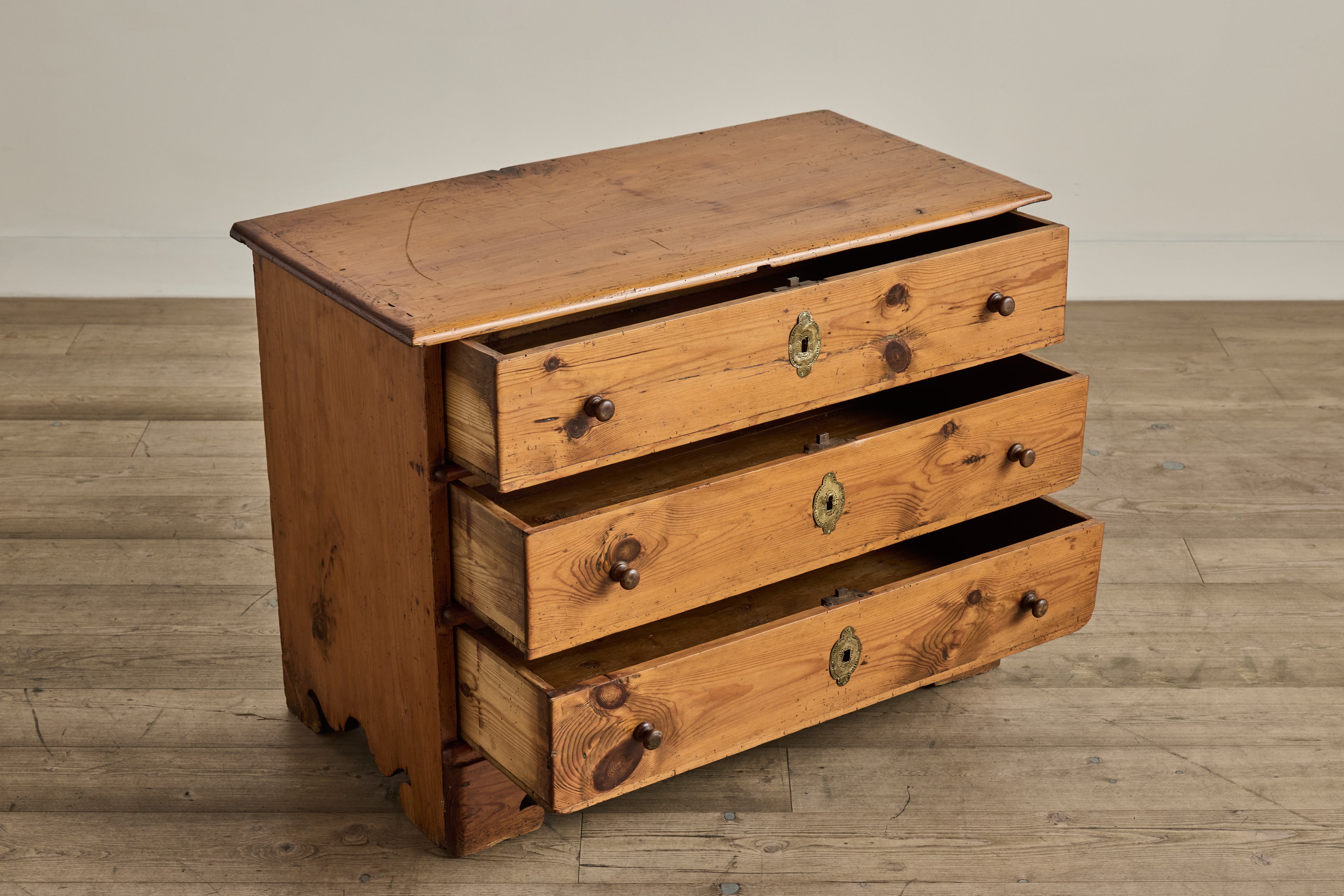 German Pine Wood Dresser