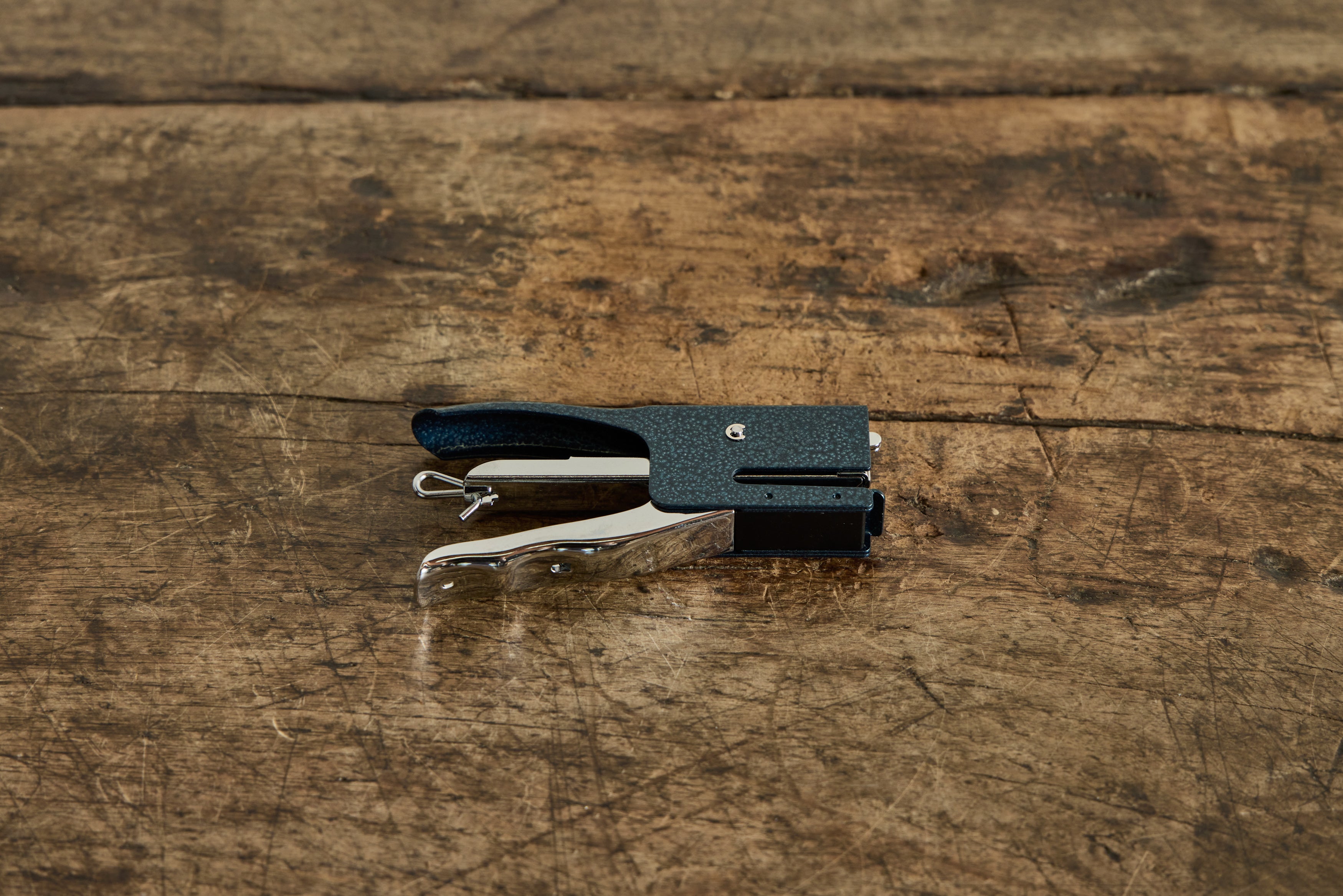 Hold Fast Mini Stapler
