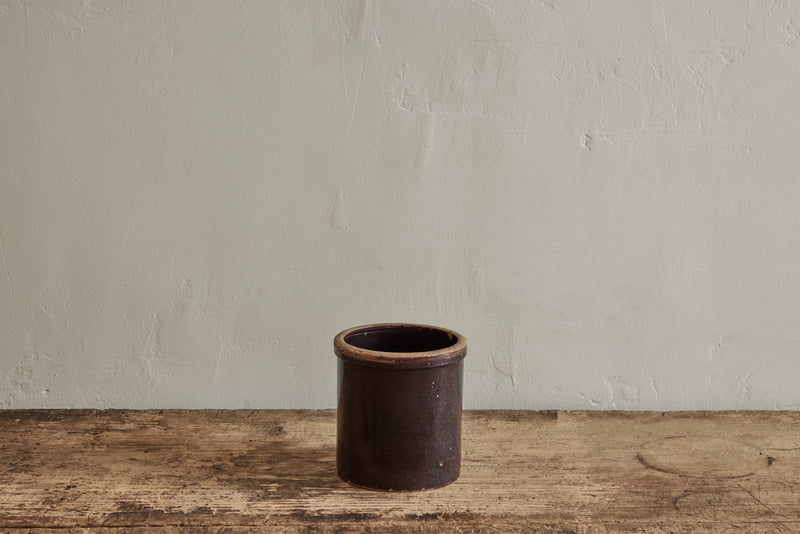 Small Albany Slip Brown Crock