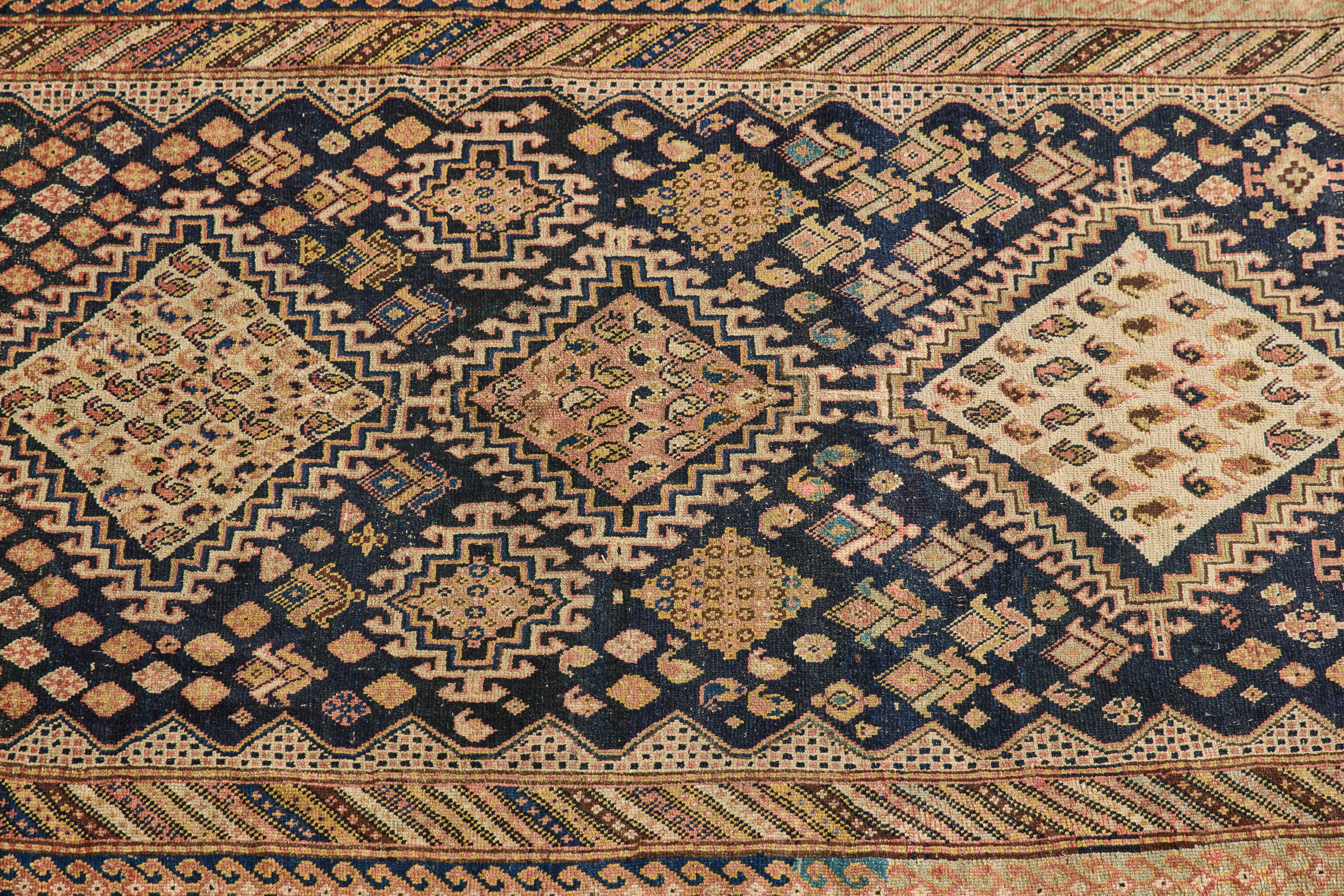 Persian Shiraz Rug 6'2 x 9 '10