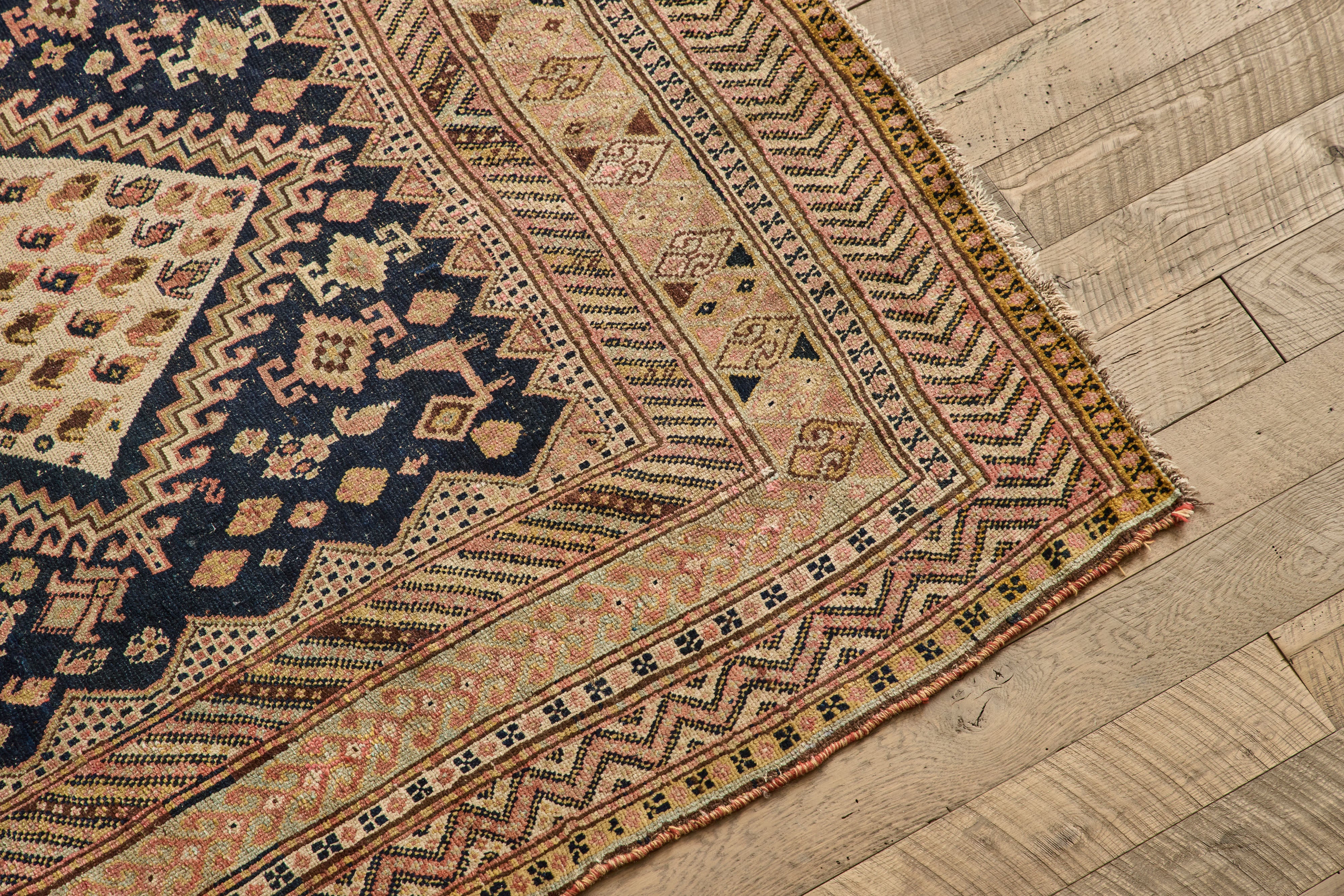 Persian Shiraz Rug 6'2 x 9 '10