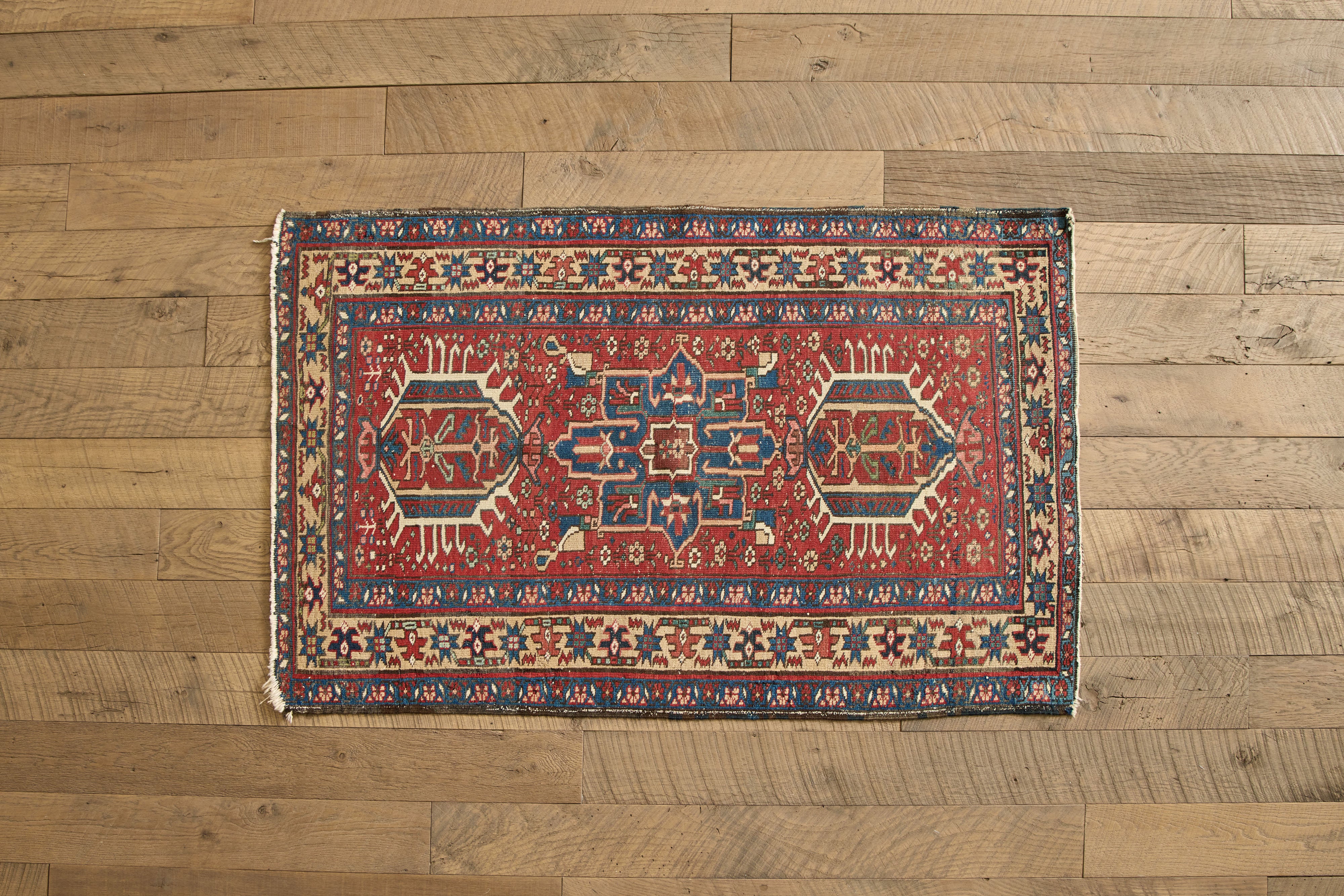 Persian Tribal Scatter Rug 2'11 x 4'8