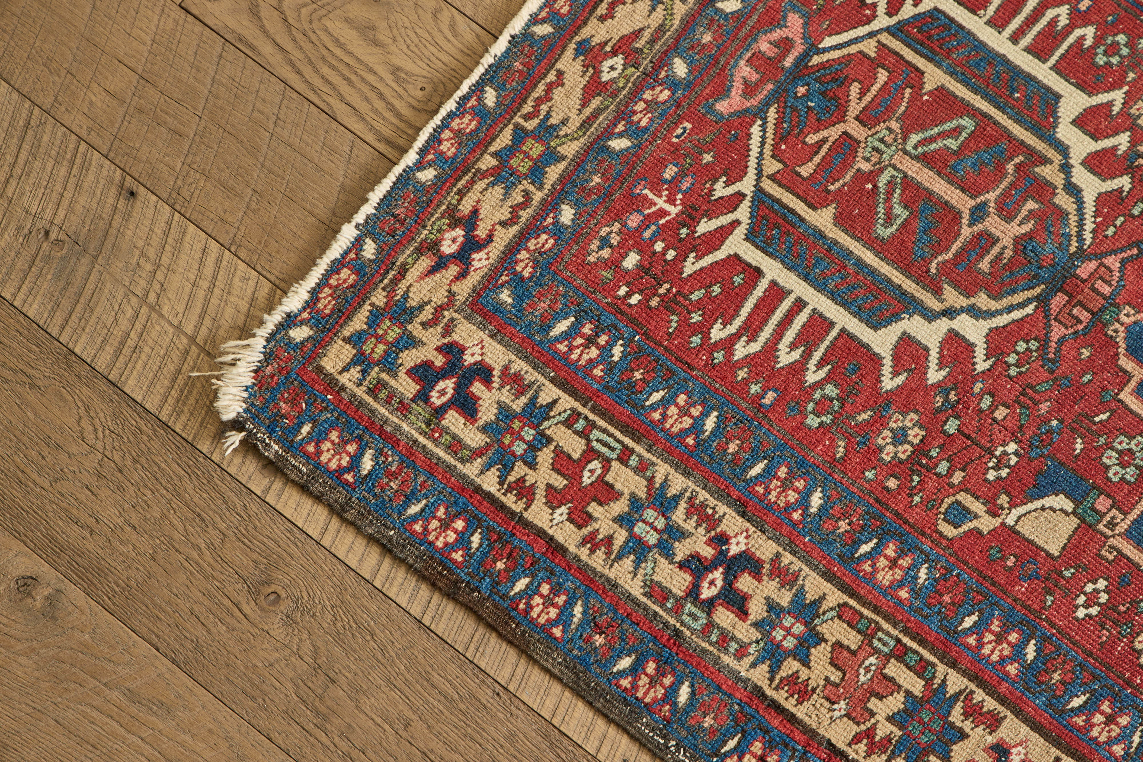 Persian Tribal Scatter Rug 2'11 x 4'8
