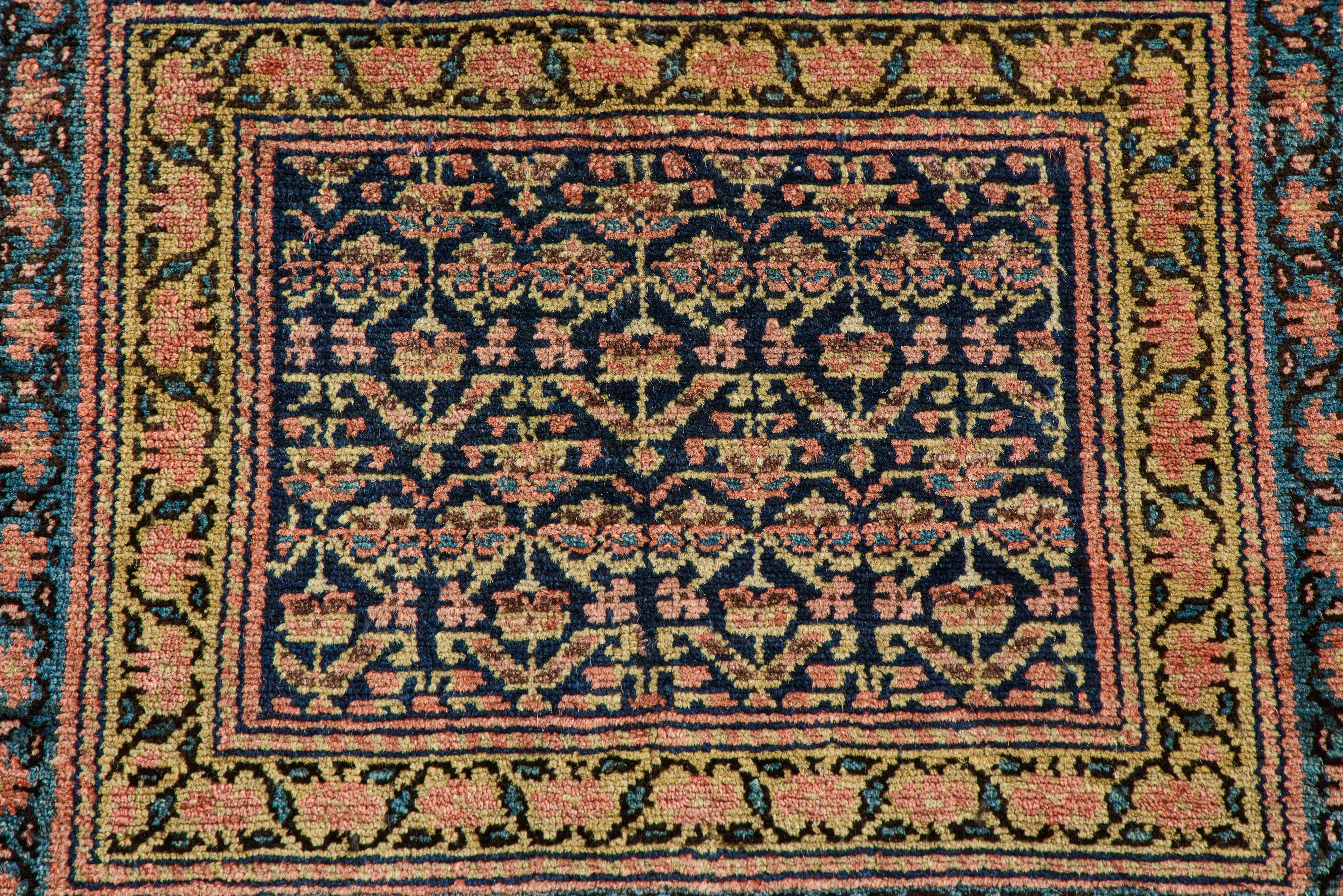 Persian Kurdish Scatter Rug 2 x 2'5