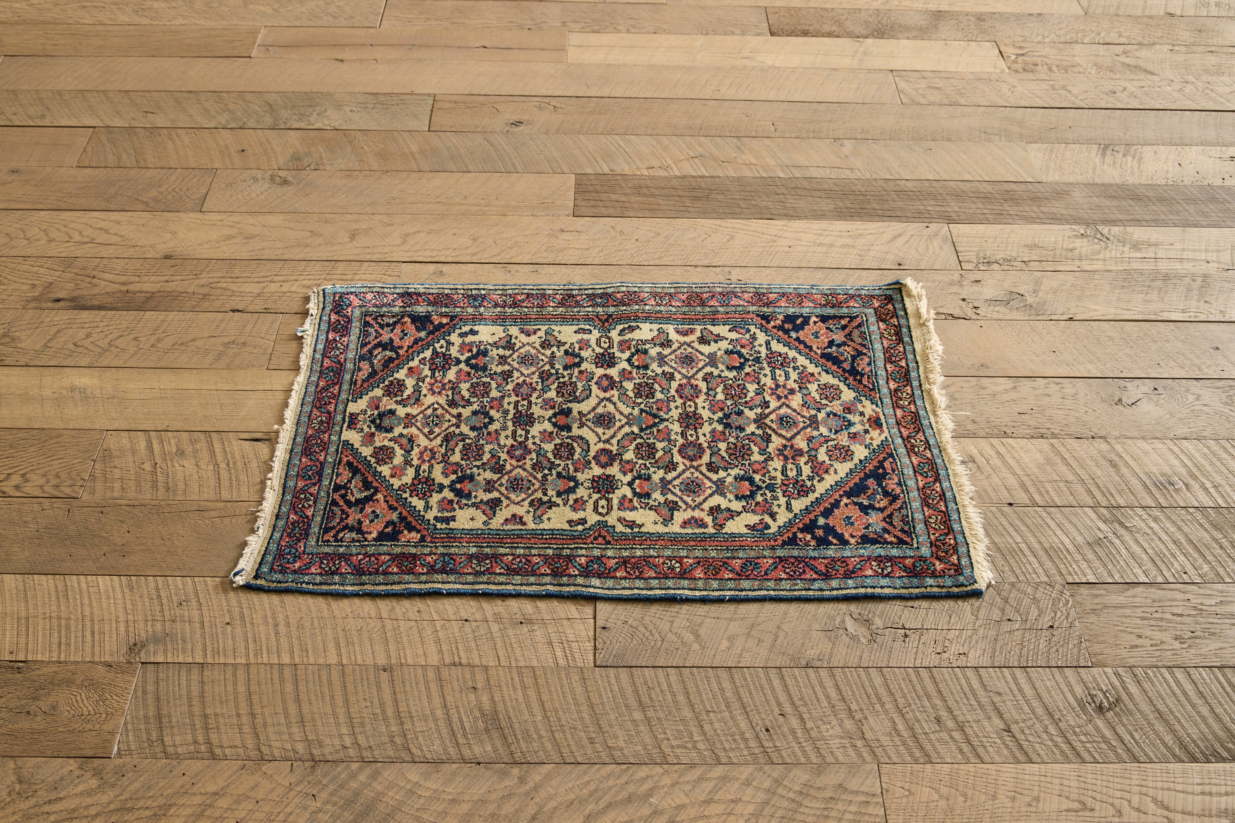 Persian Dargazine Throw Rug 2’ x 3’