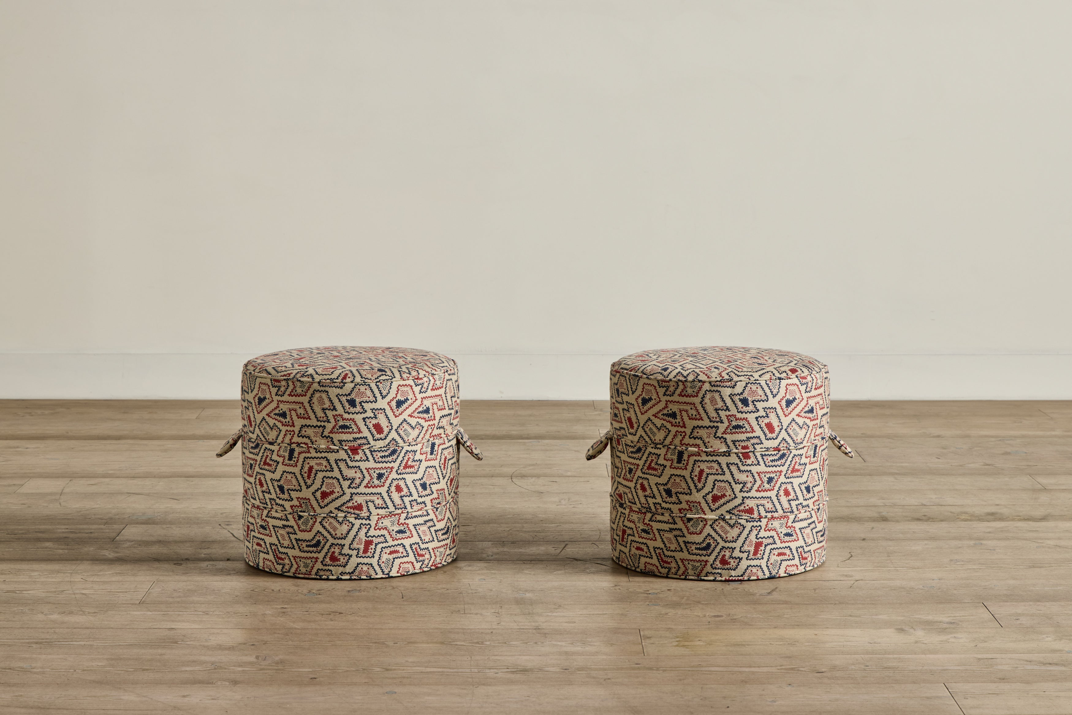 Round Hassock, 17"