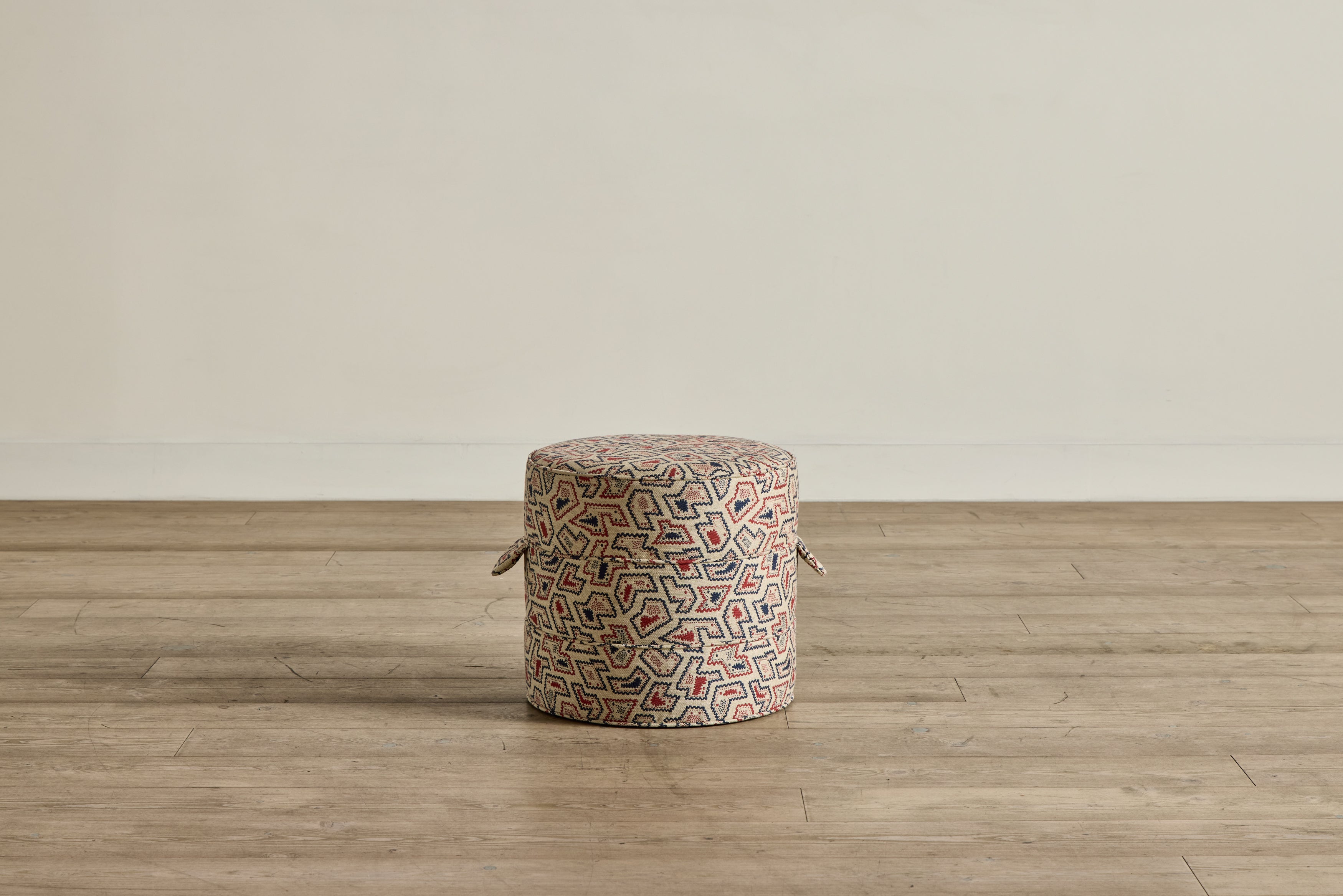 Round Hassock, 17"