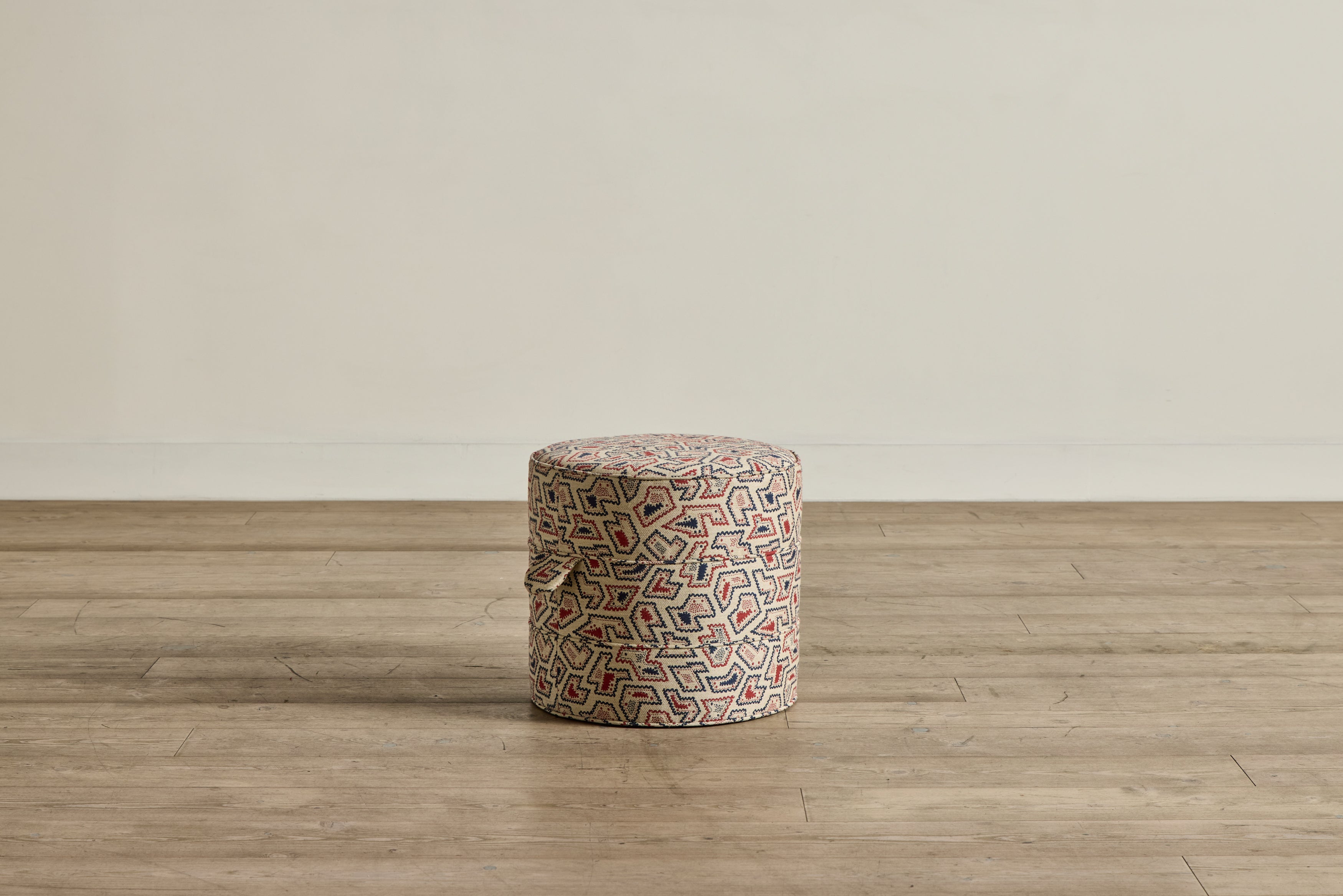 Round Hassock, 17"