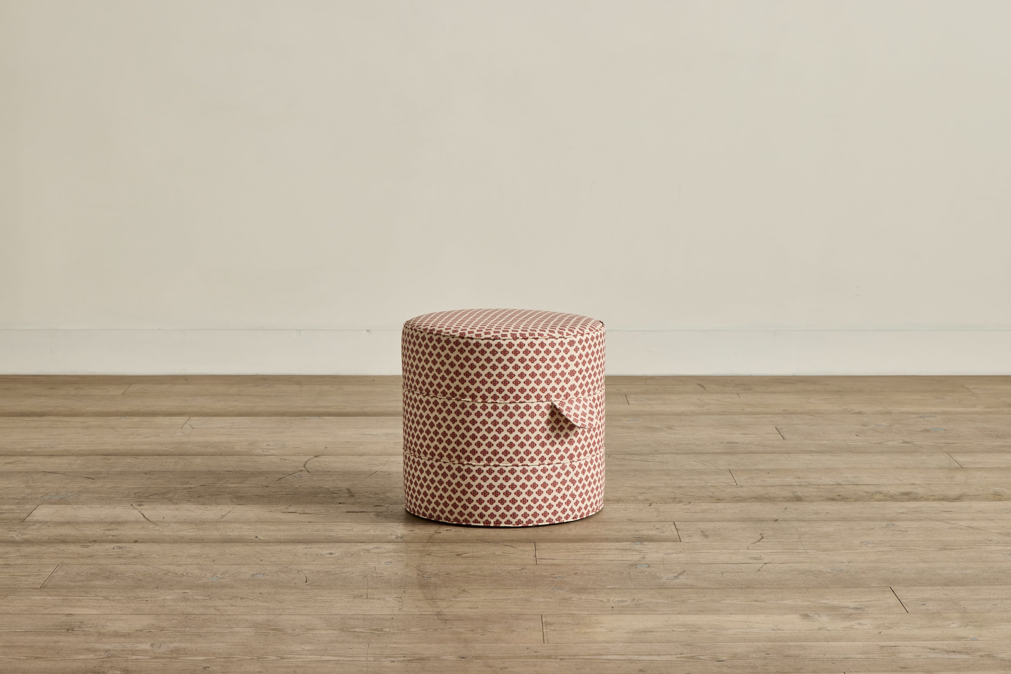 Round Hassock, 17"