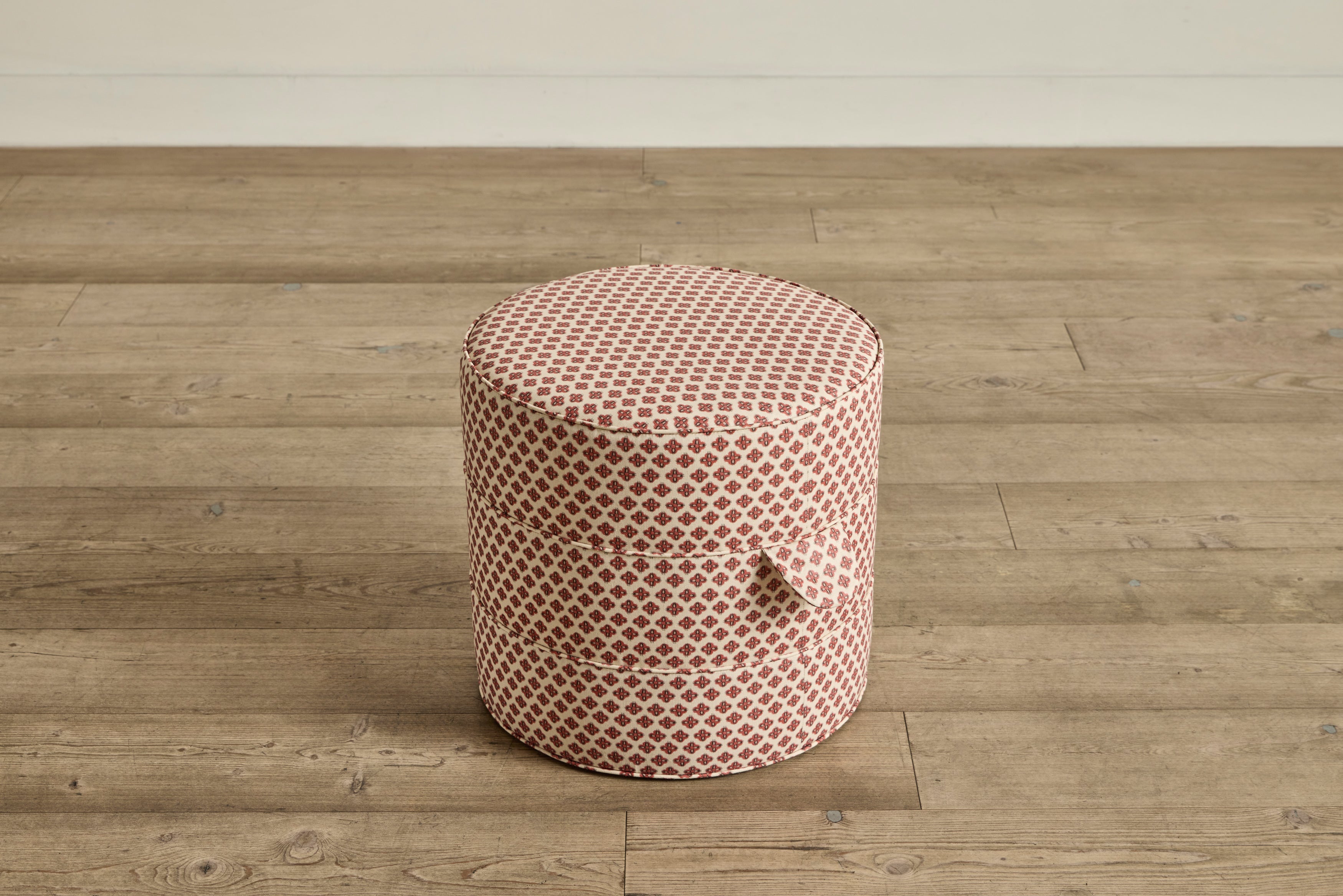 Round Hassock, 17"
