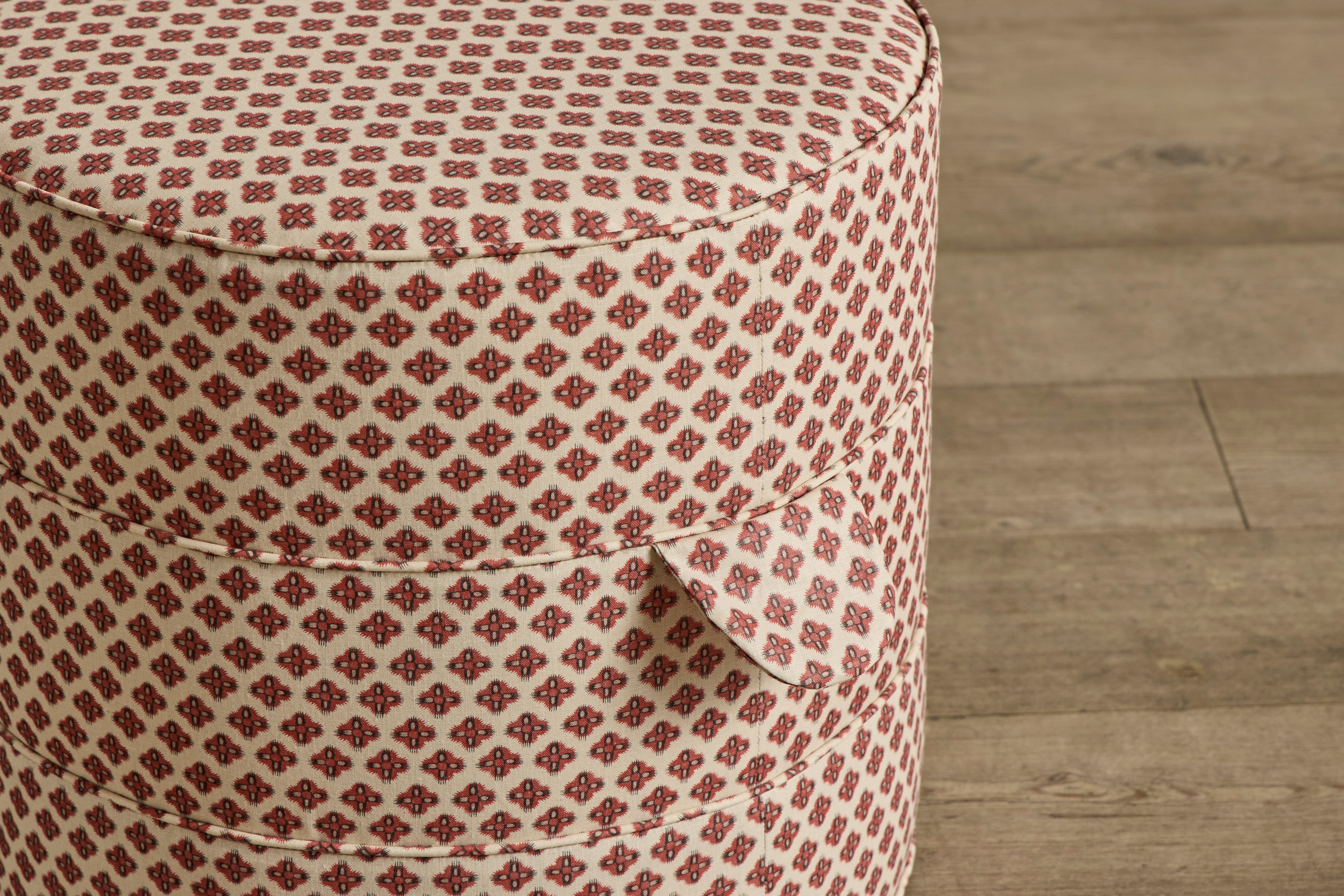 Round Hassock, 17"