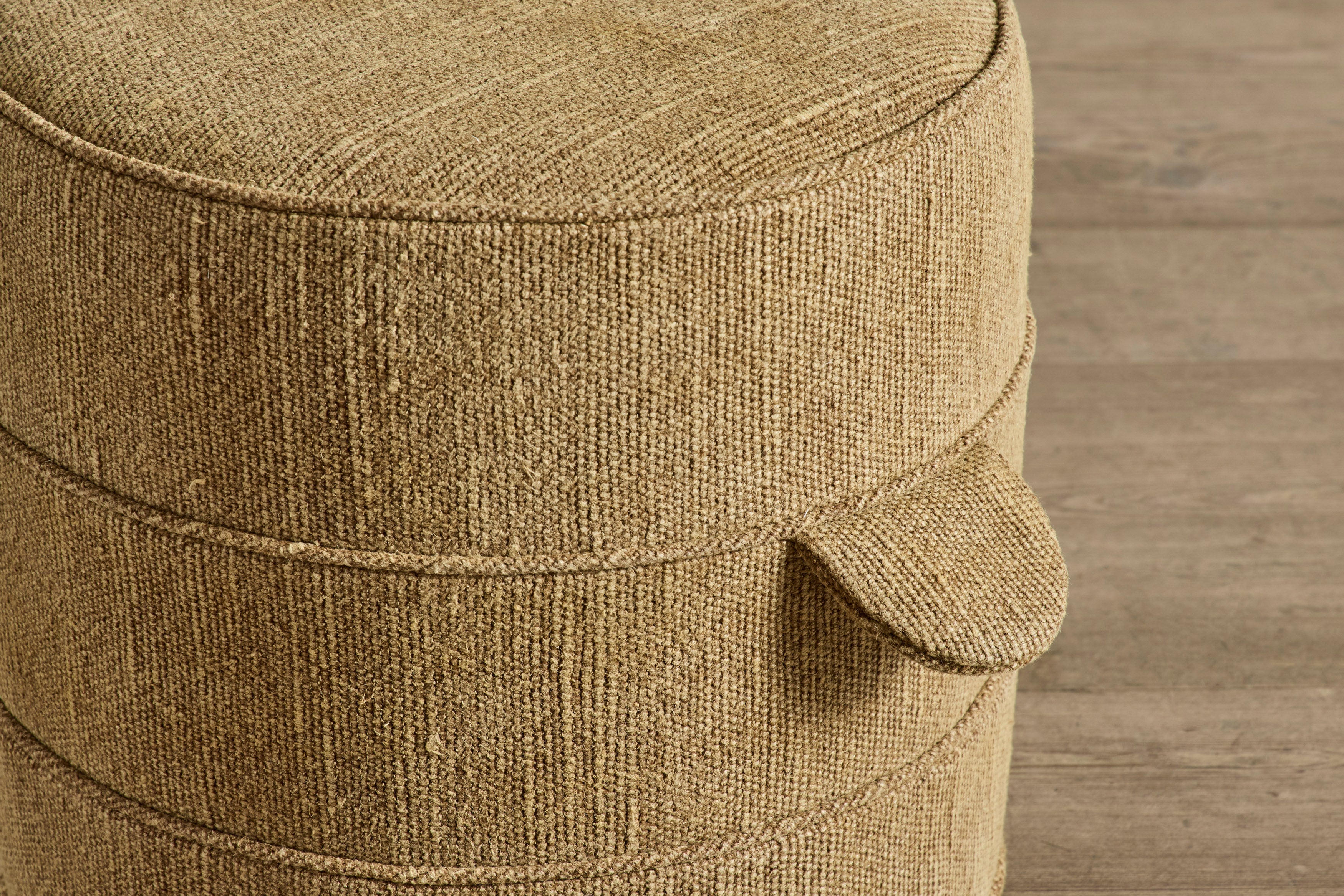 Round Hassock, 17"