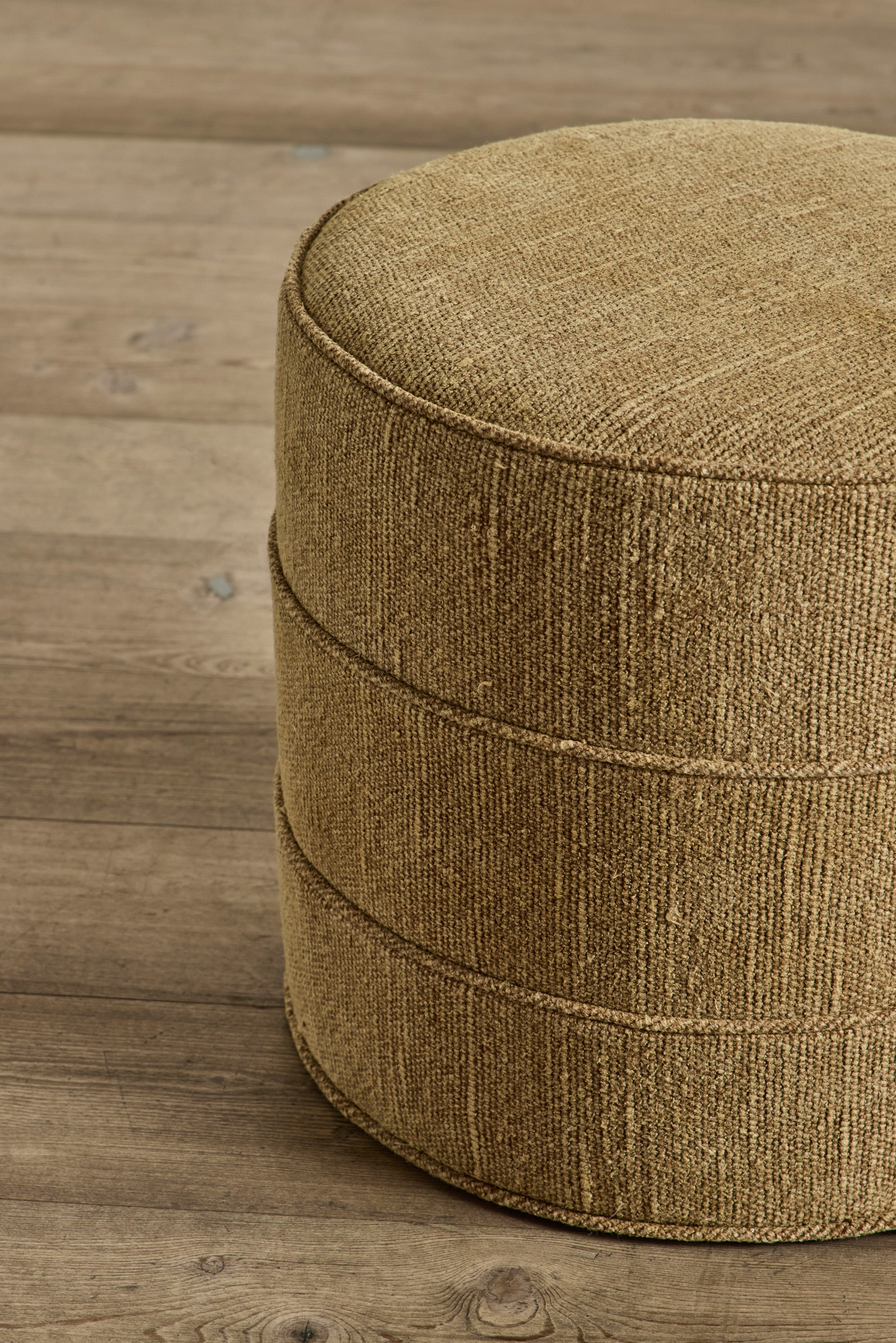 Round Hassock, 17"