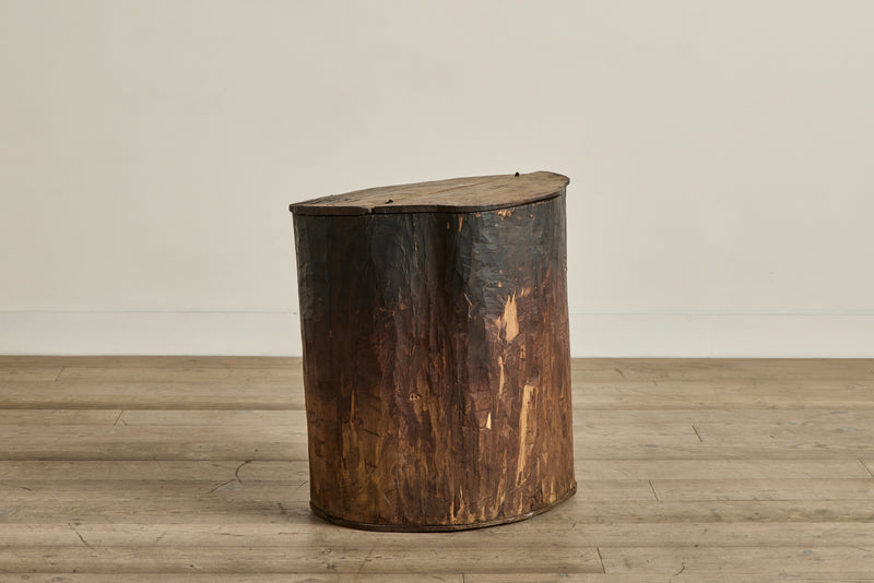 Lidded Hollow Wood Trunk
