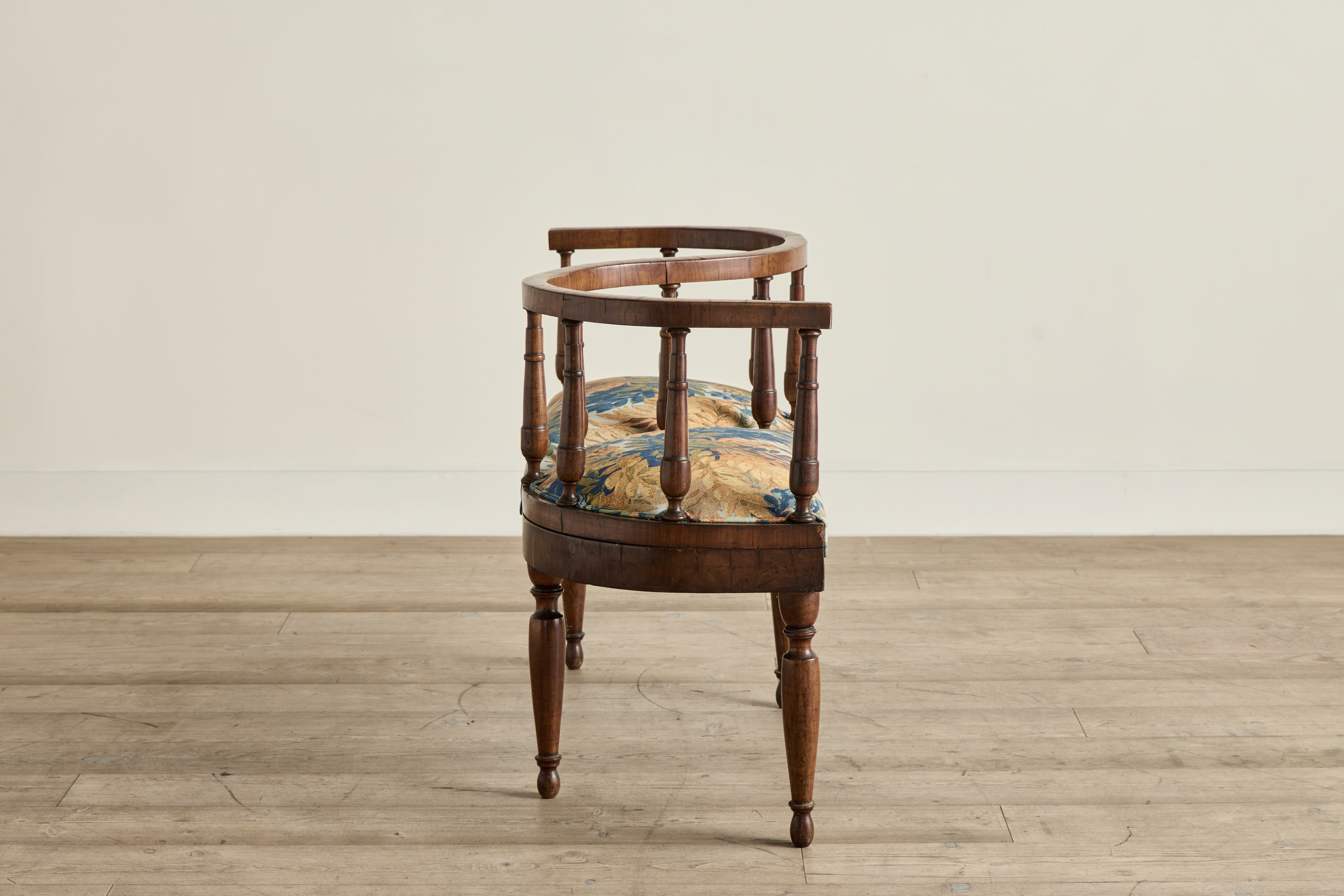 Italian Curved Bench